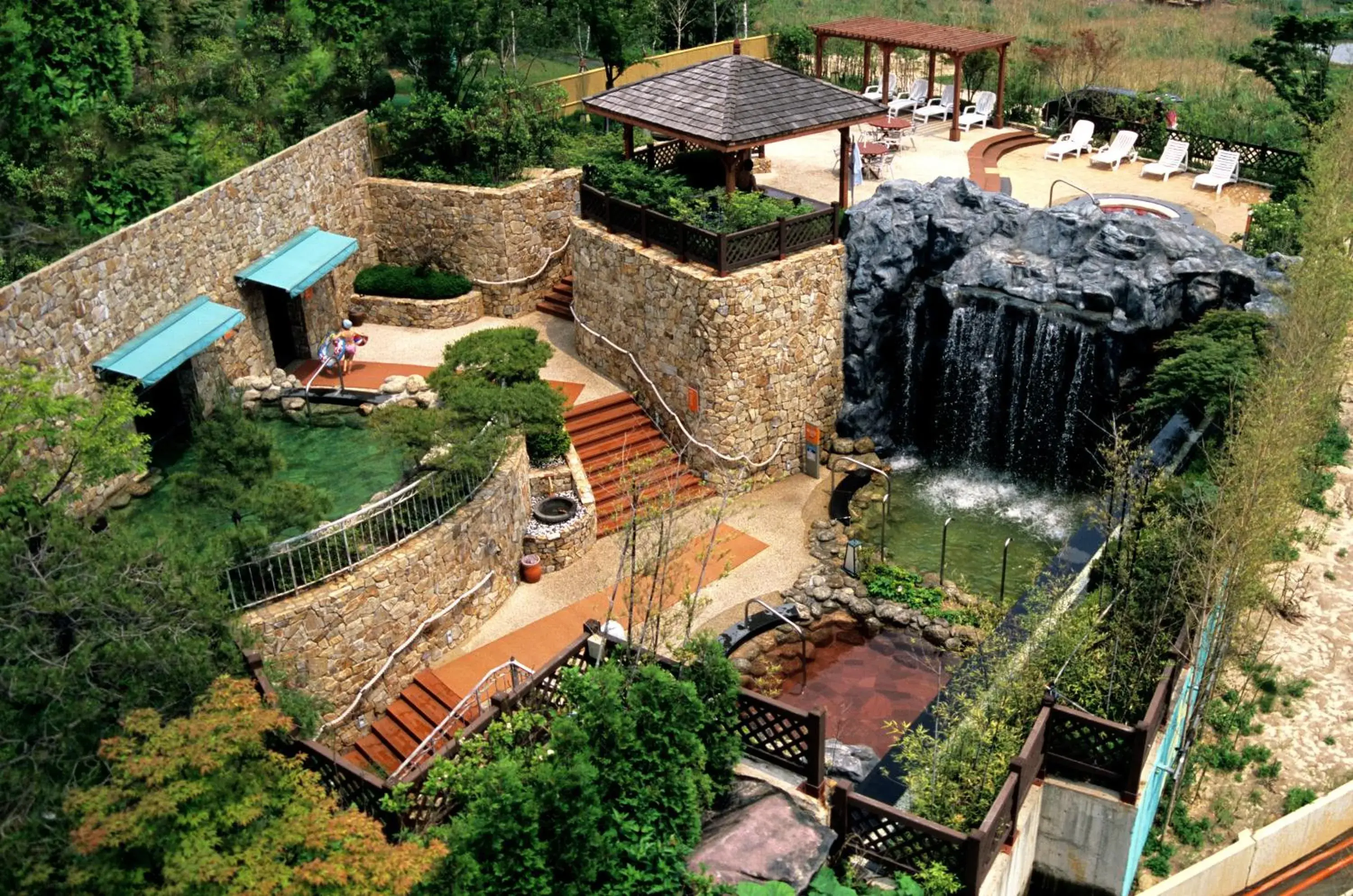 Garden view in Seorak Pine Resort Garden view in Seorak Pine Resort