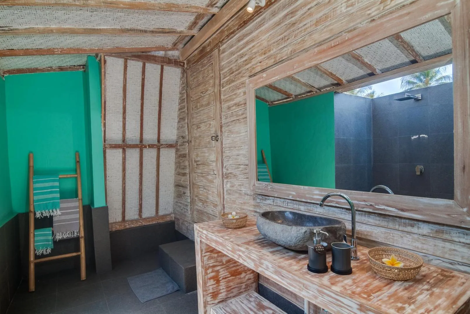 Bathroom in Gili Meno Escape - Adults Only