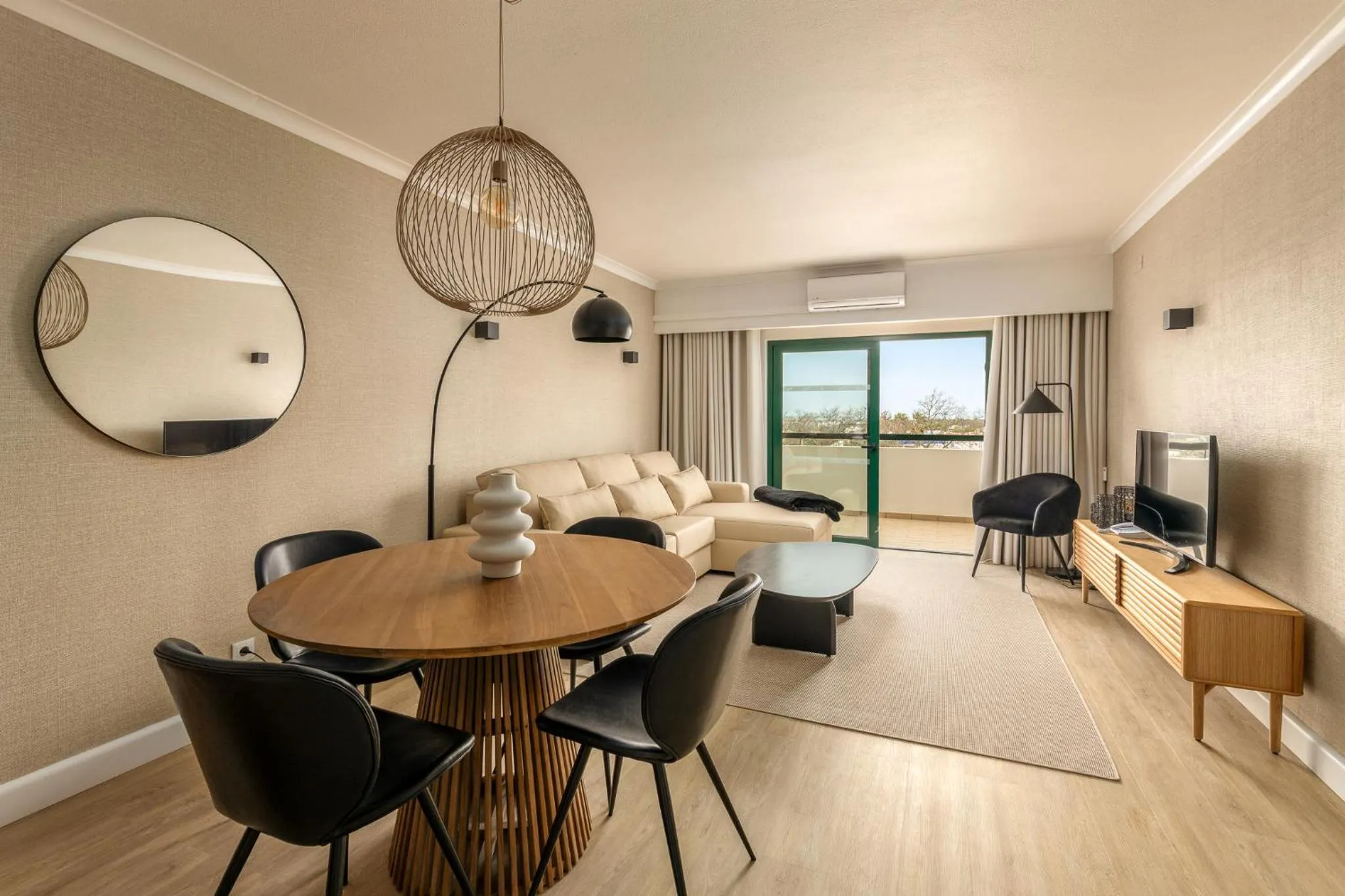 Living room in Parque Monte Verde