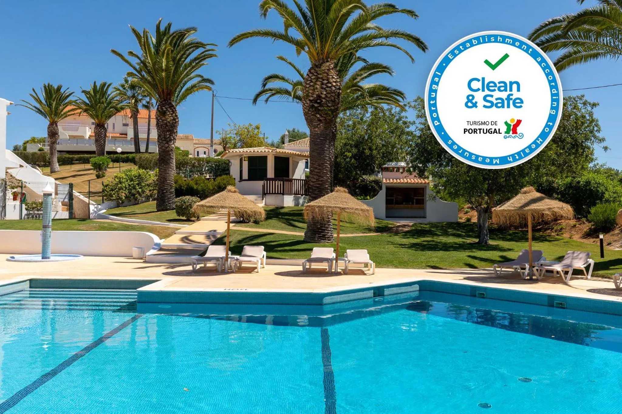 Swimming pool in Parque Monte Verde