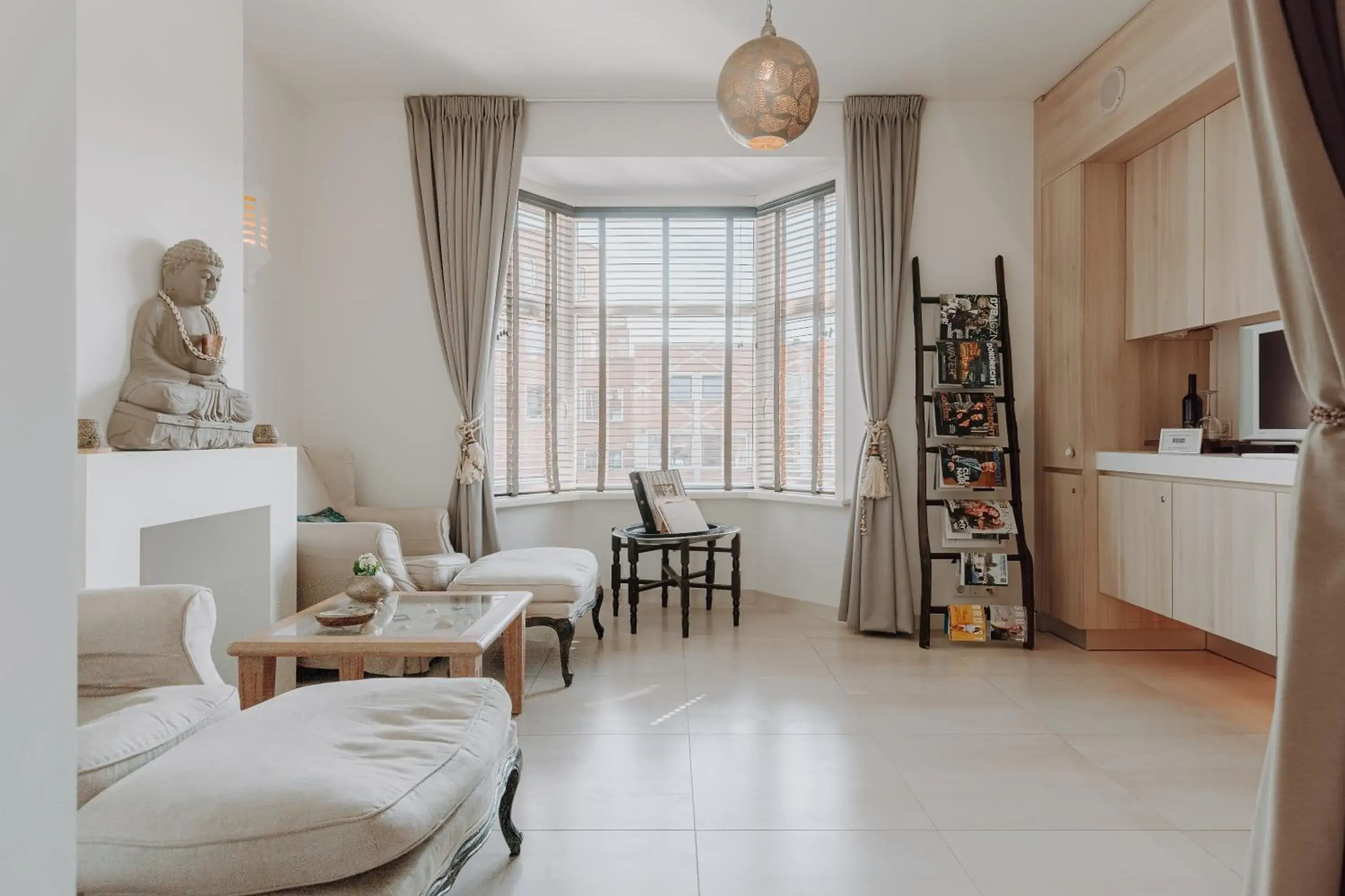 Deluxe King Suite - single occupancy in ZEN b&b Deluxe King Suite - single occupancy in ZEN b&b