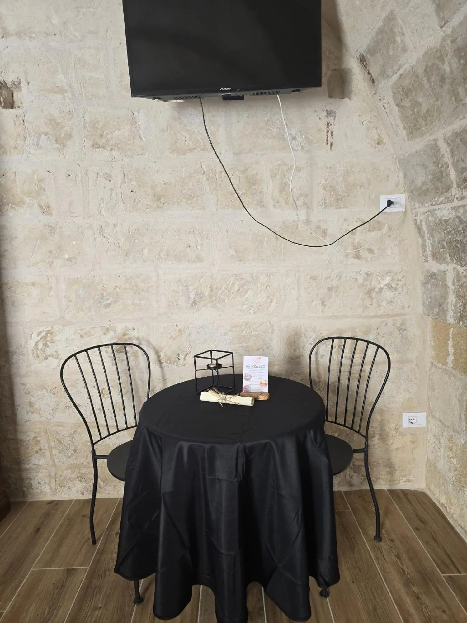 TV and multimedia in La Masseria Hotel Ristorante Centro Benessere