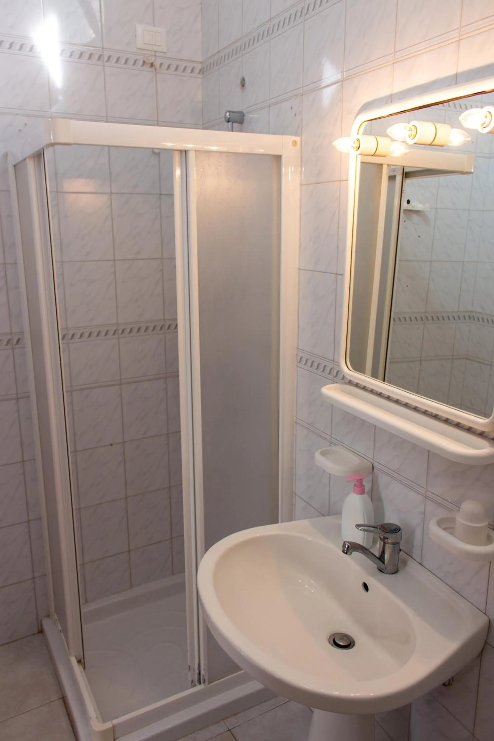 Bathroom in La Masseria Hotel Ristorante Centro Benessere