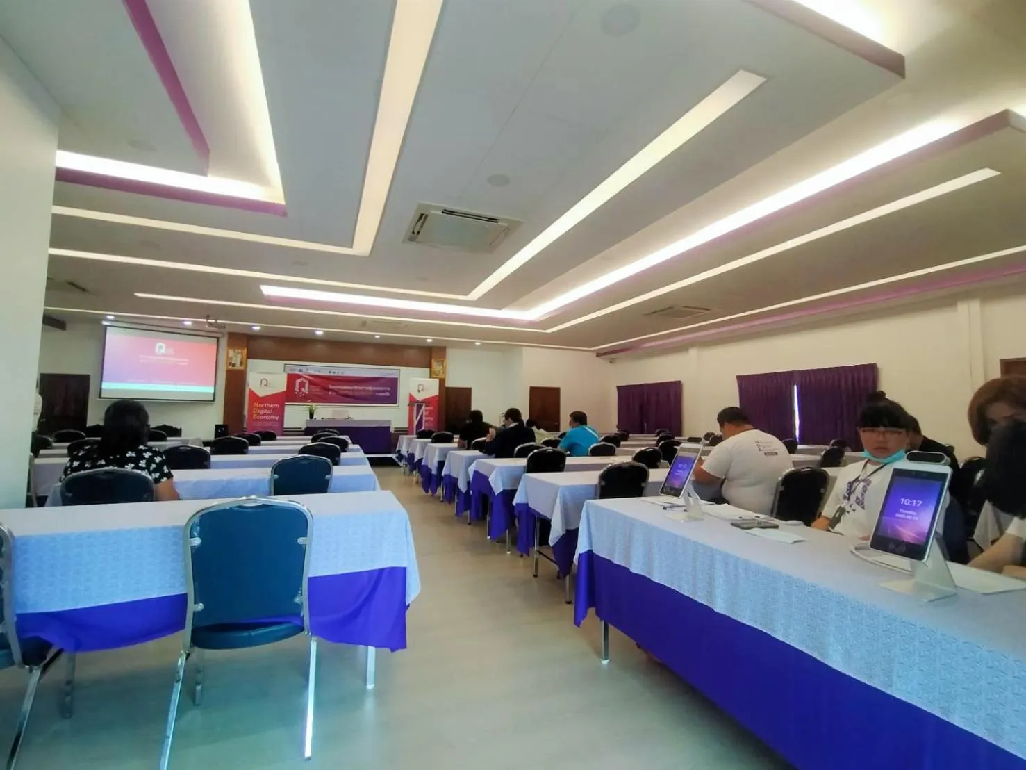 Meeting/conference room in Uthaithani Resort