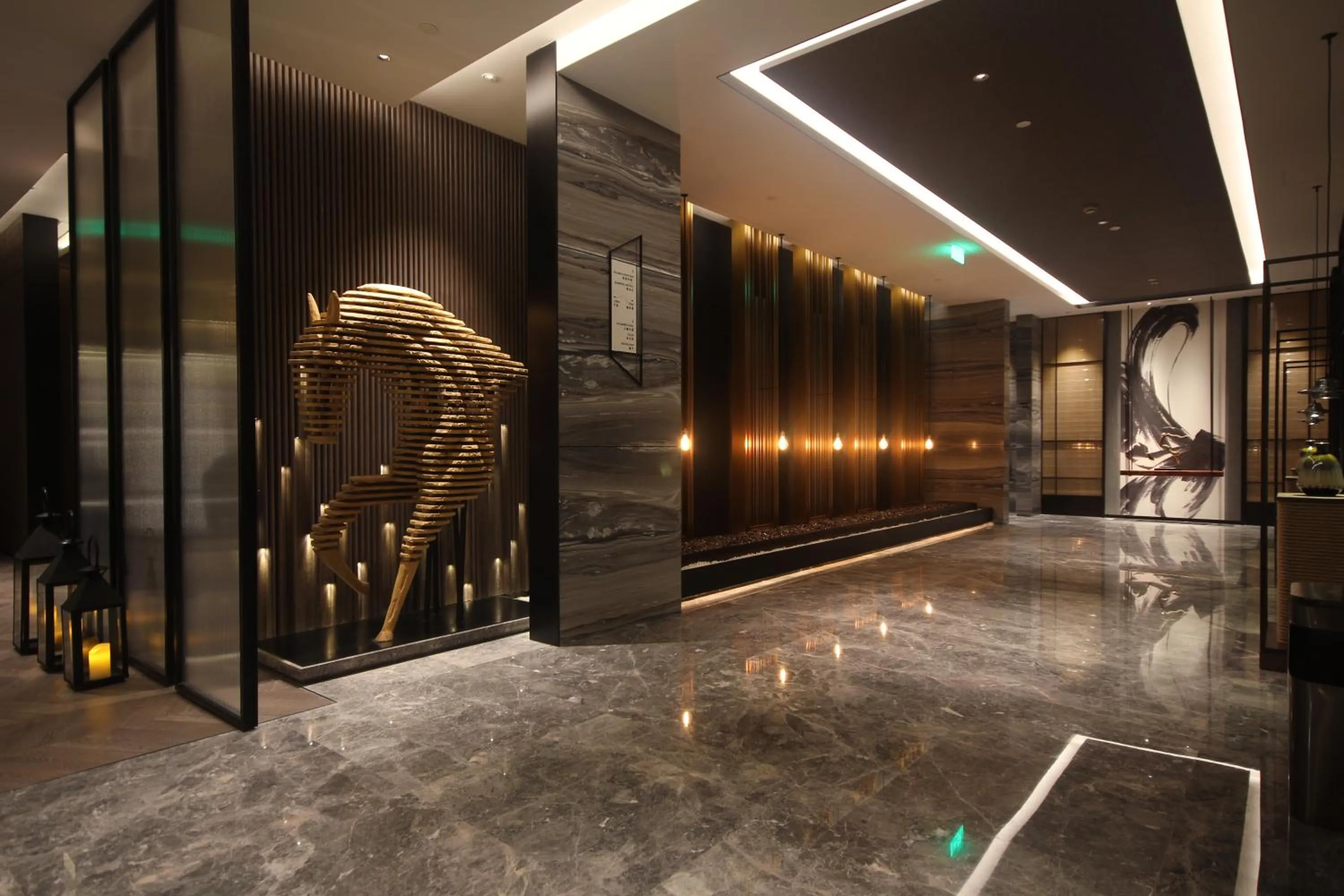 elevator in Yunhe Yebo Hotel (Shanghai International Tourism Resort Pudong Airport)