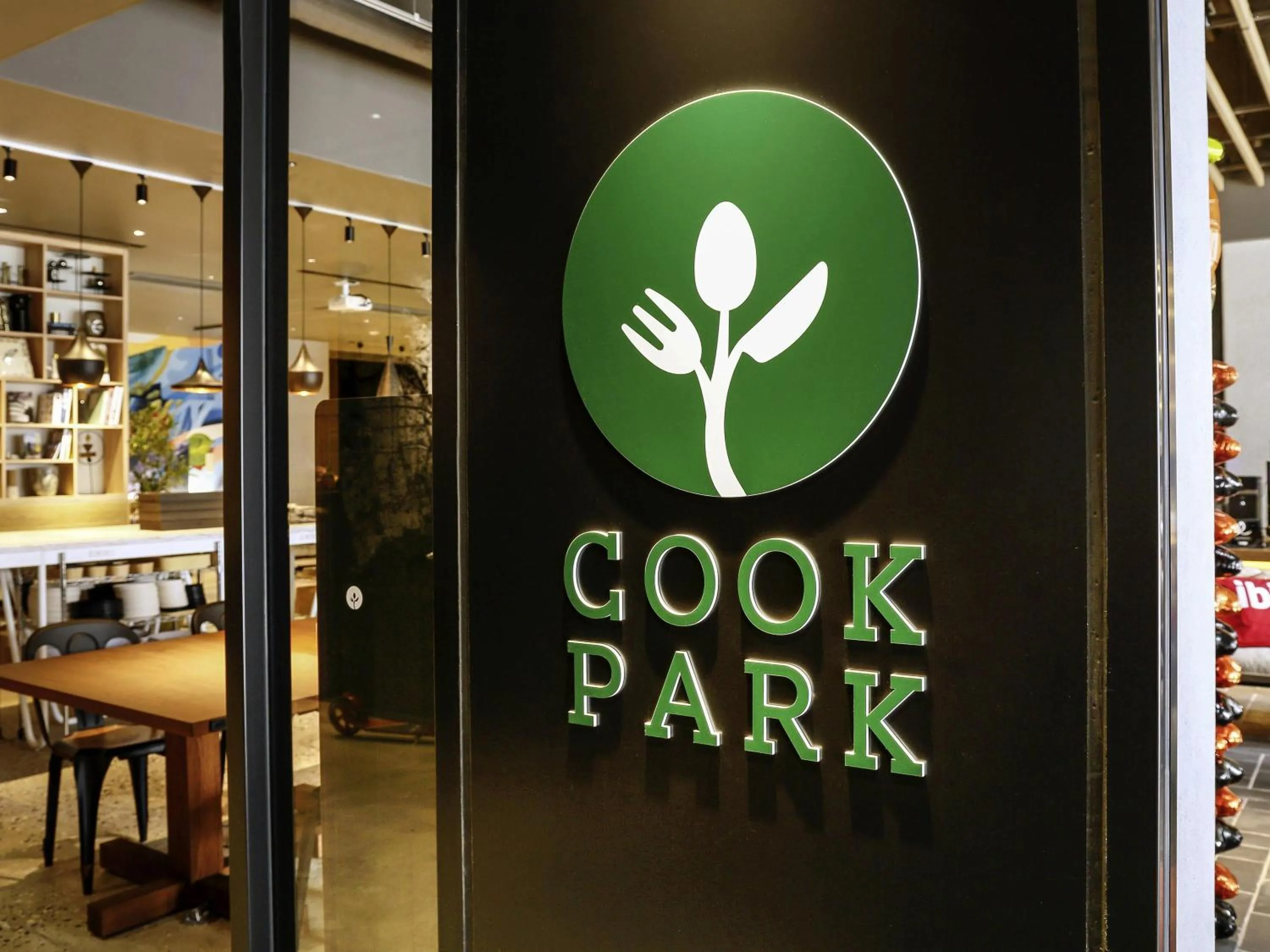 Restaurant/places to eat in ibis Osaka Umeda