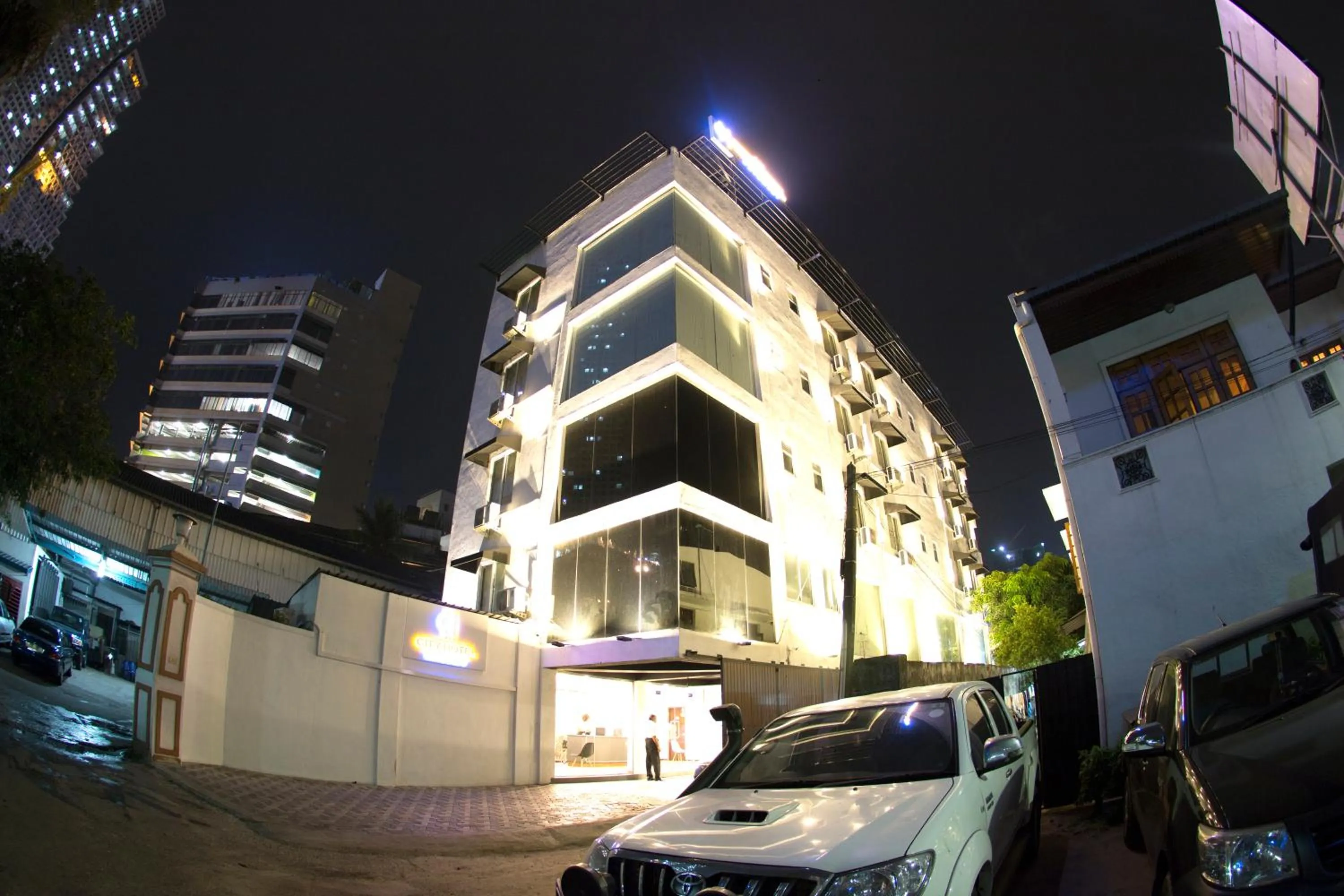 Property building in City Hotel Colombo 02
