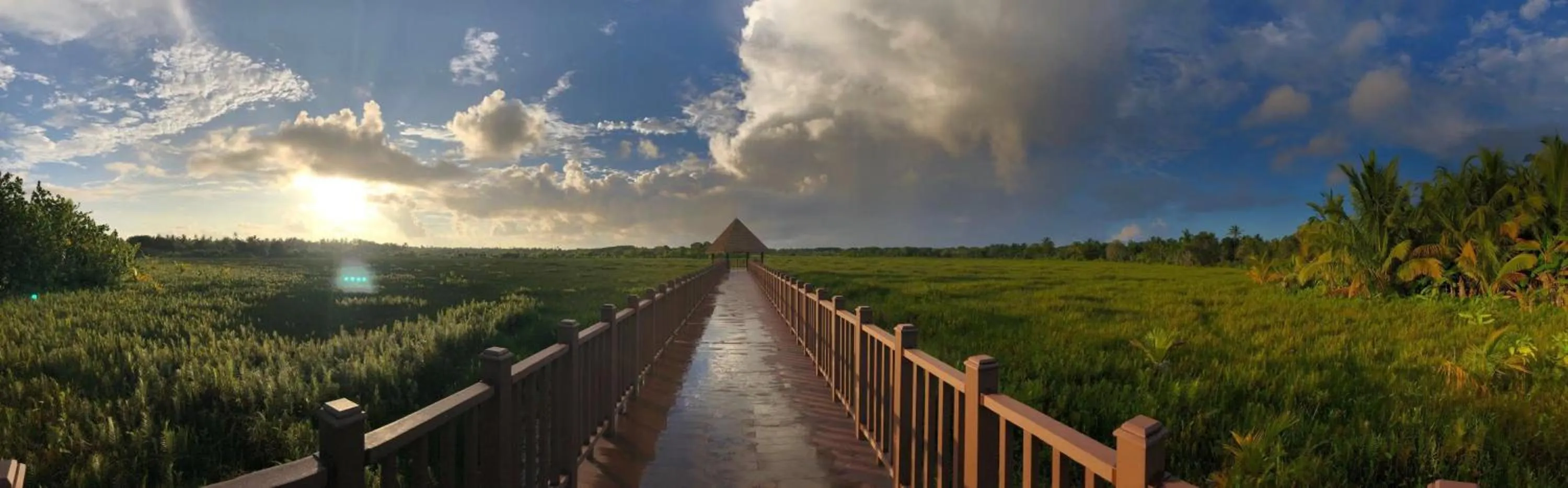Sunset in Tiger Shark Residence & Dive