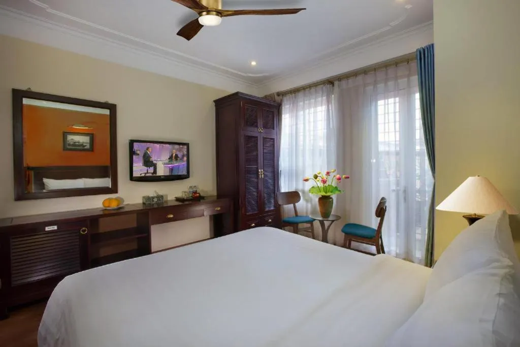 Bedroom, Bed in Classic Street Hotel