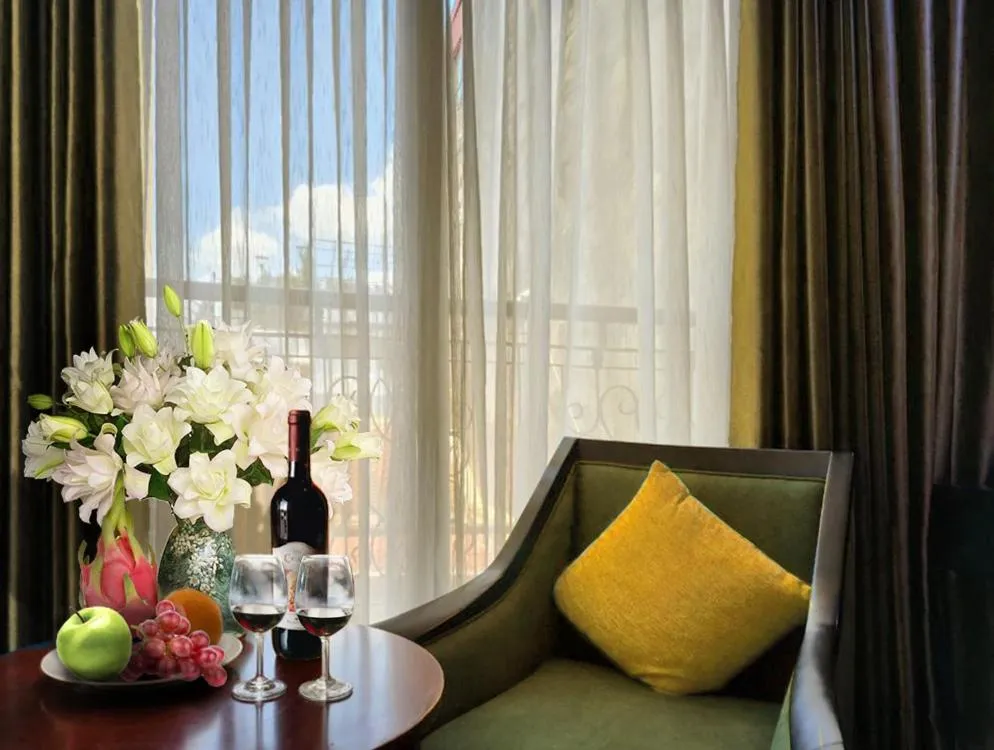 room service in Classic Street Hotel