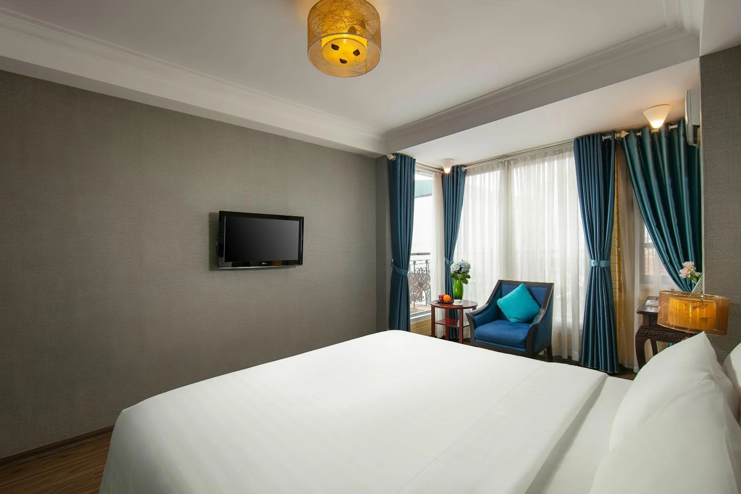 Bed in Classic Street Hotel