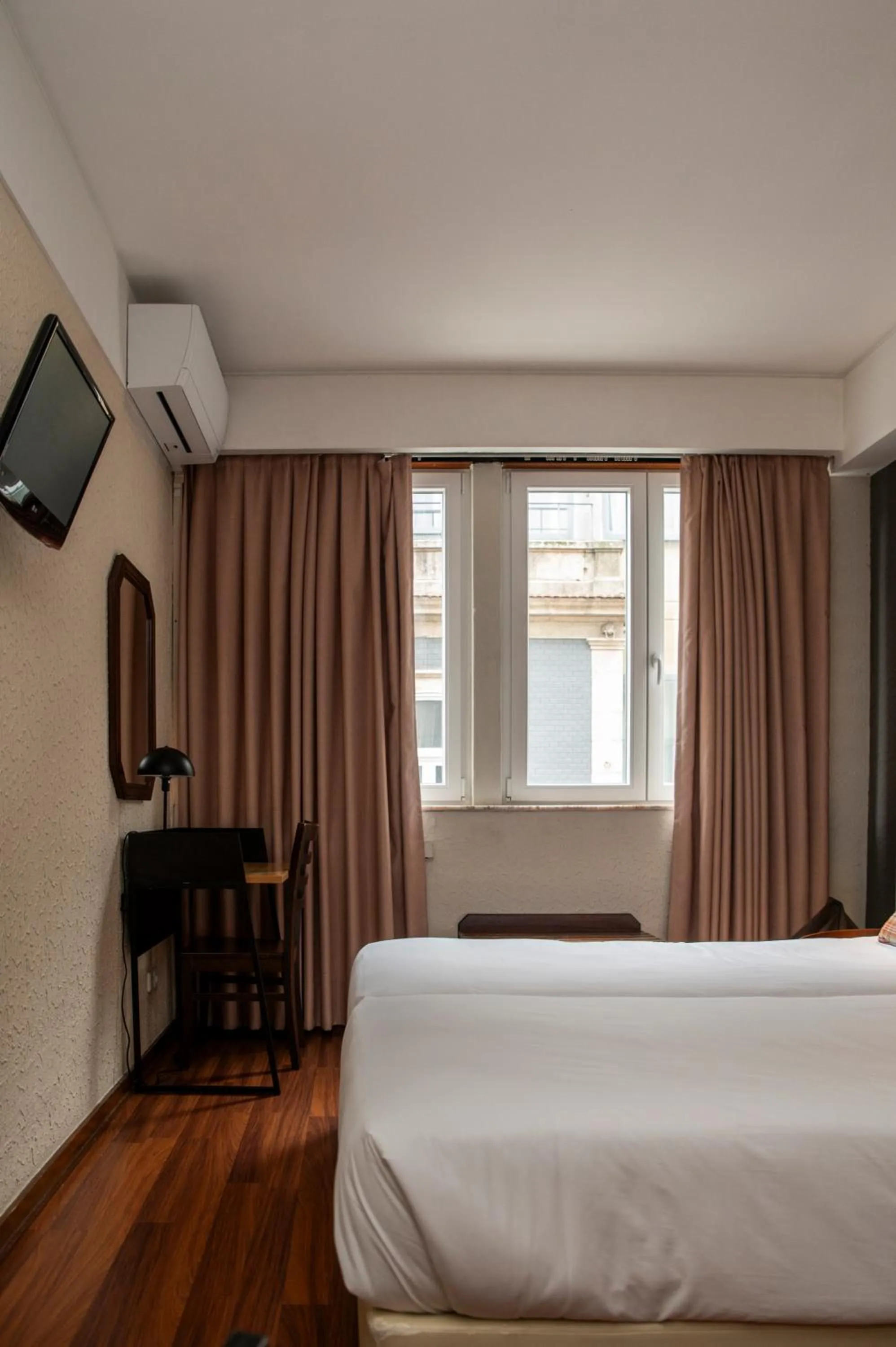 Bed in WOT Porto Soul