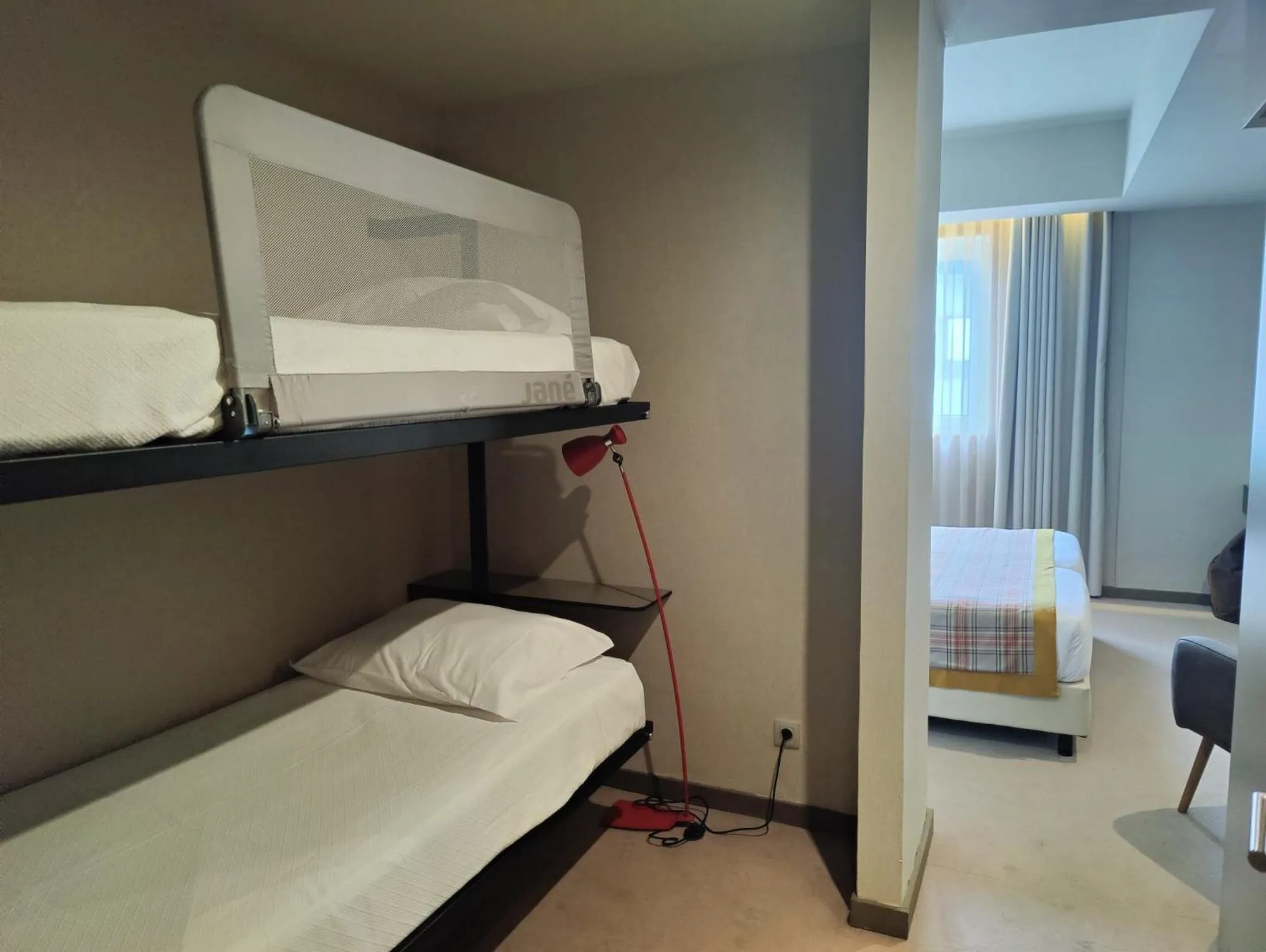 Photo of the whole room, Bed in WOT Porto Soul