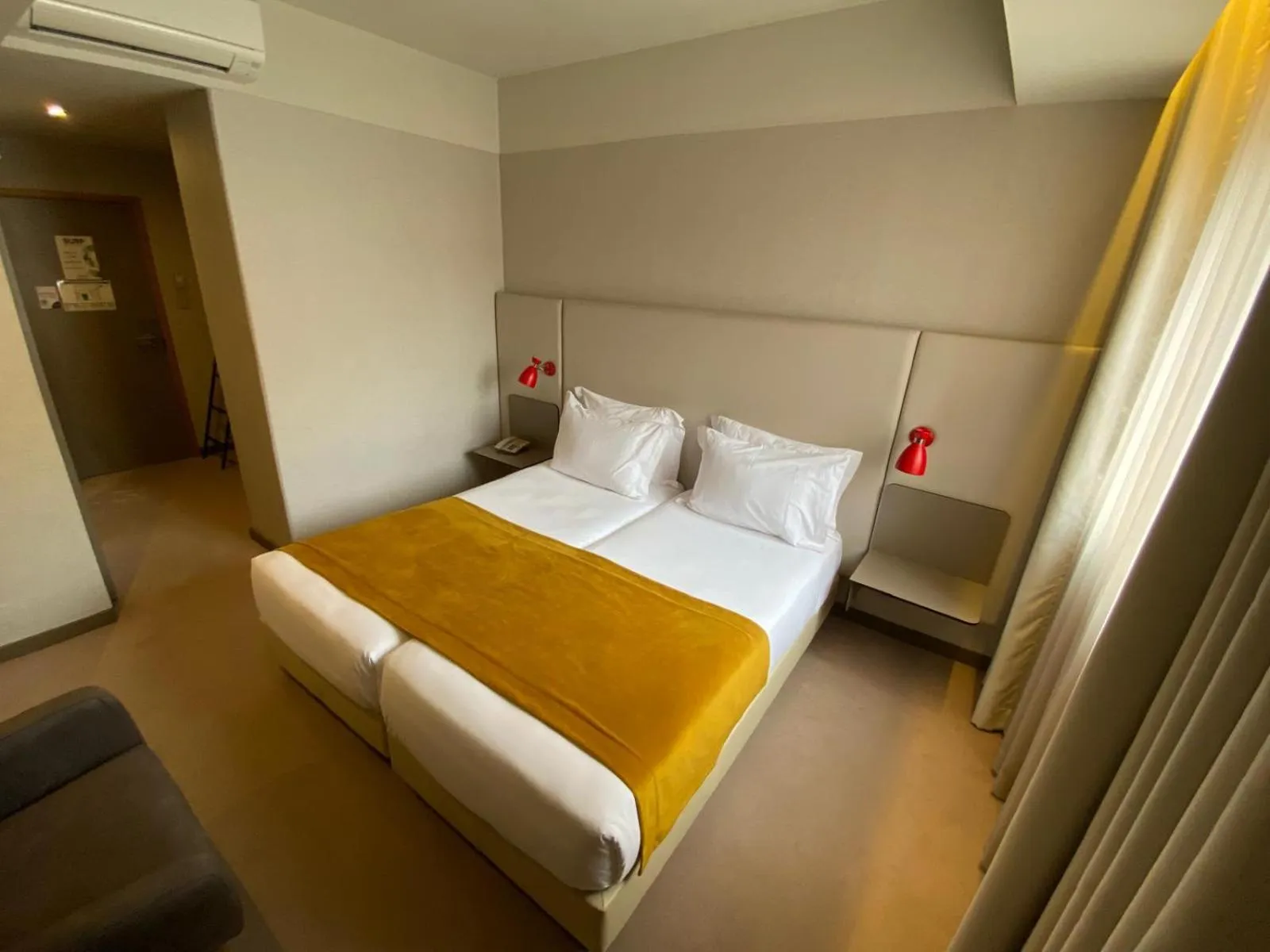 Bedroom, Bed in WOT Porto Soul