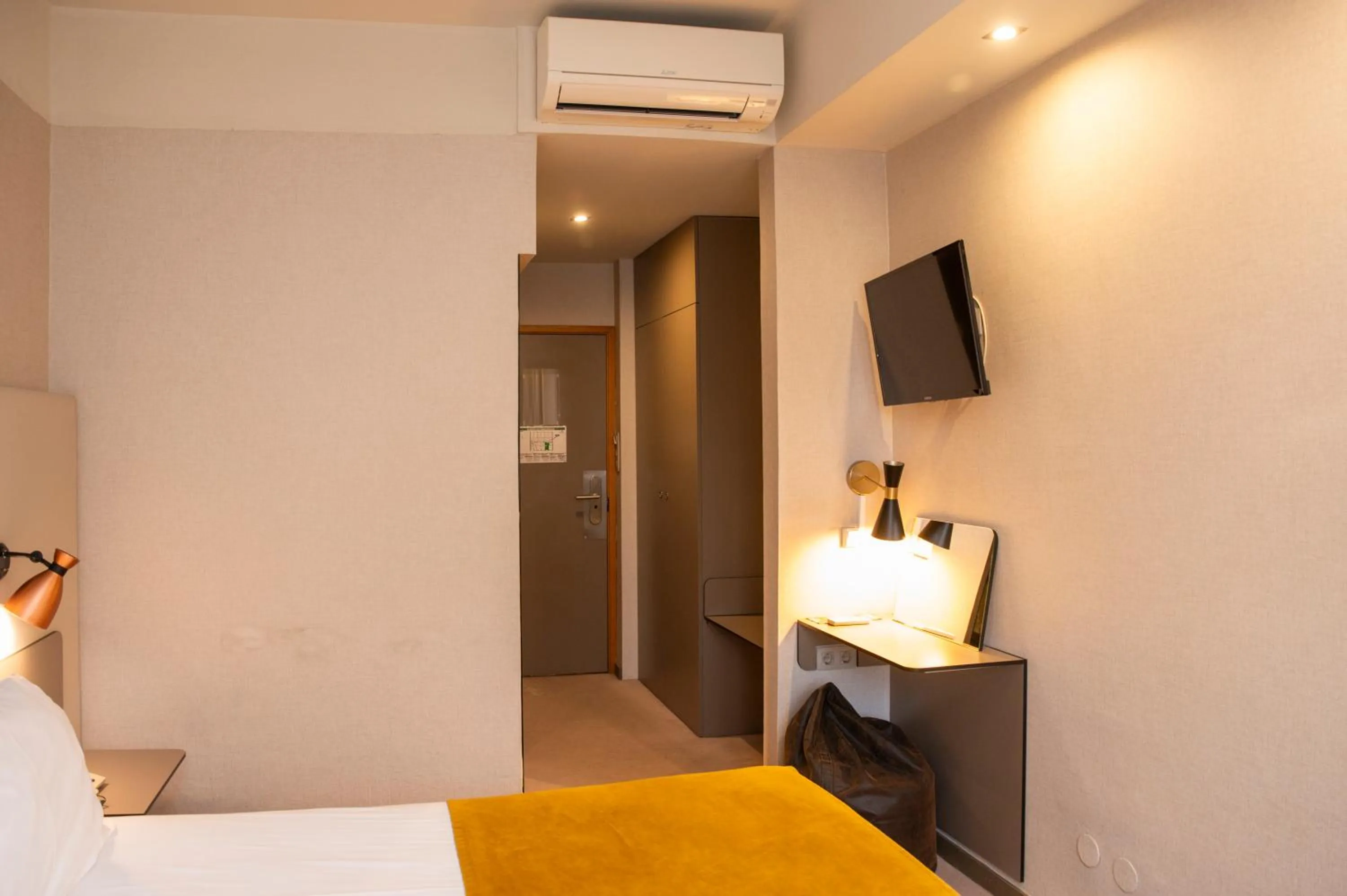 Bed in WOT Porto Soul