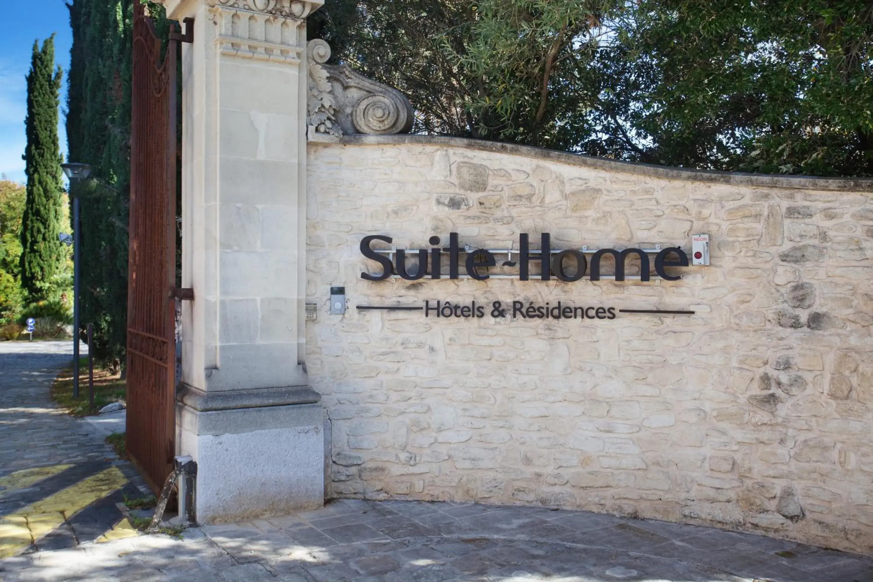 Facade/entrance in Suite Home Aix en Provence Sud TGV Facade/entrance in Suite Home Aix en Provence Sud TGV