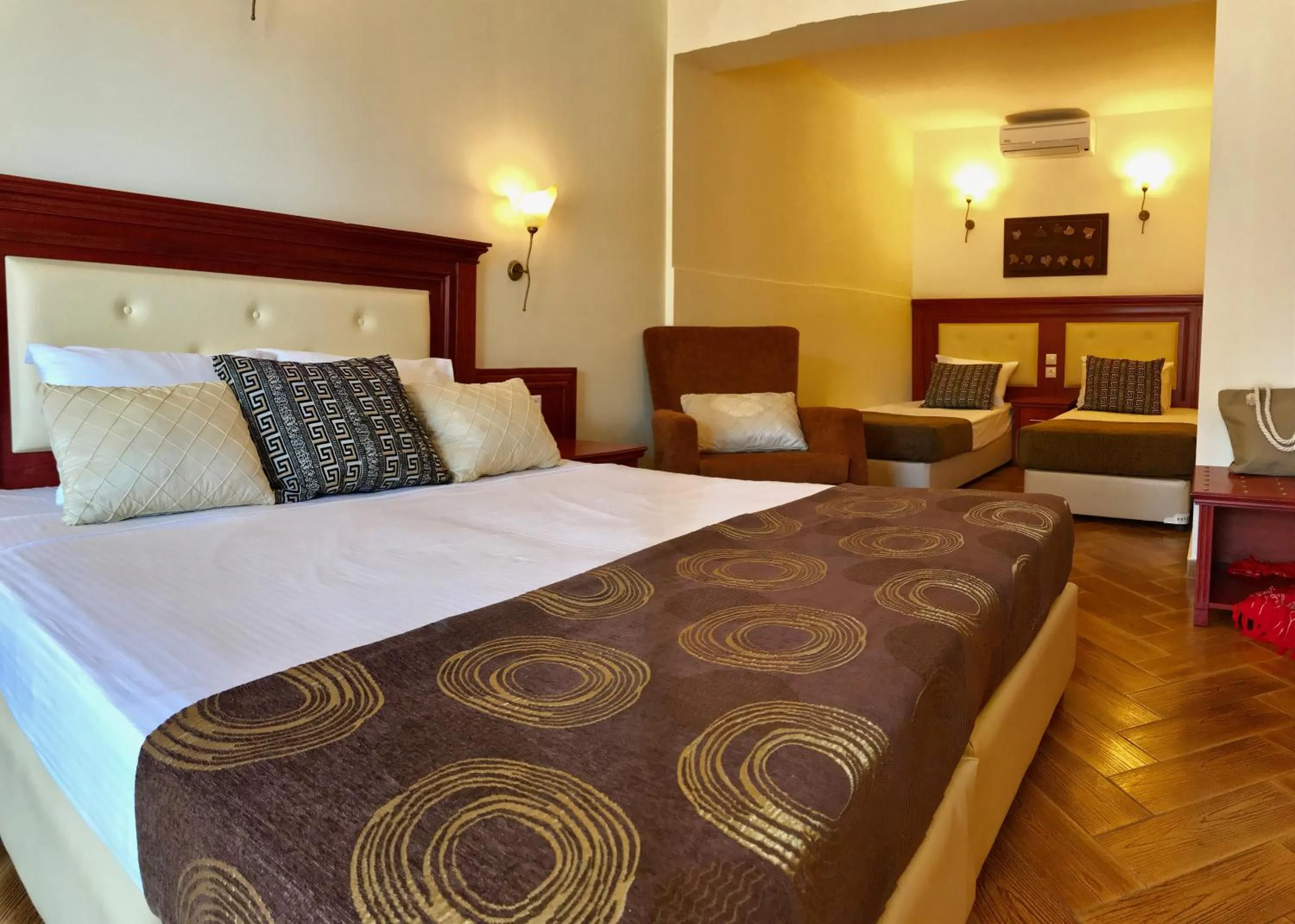 Patio, Bed in Village Mare