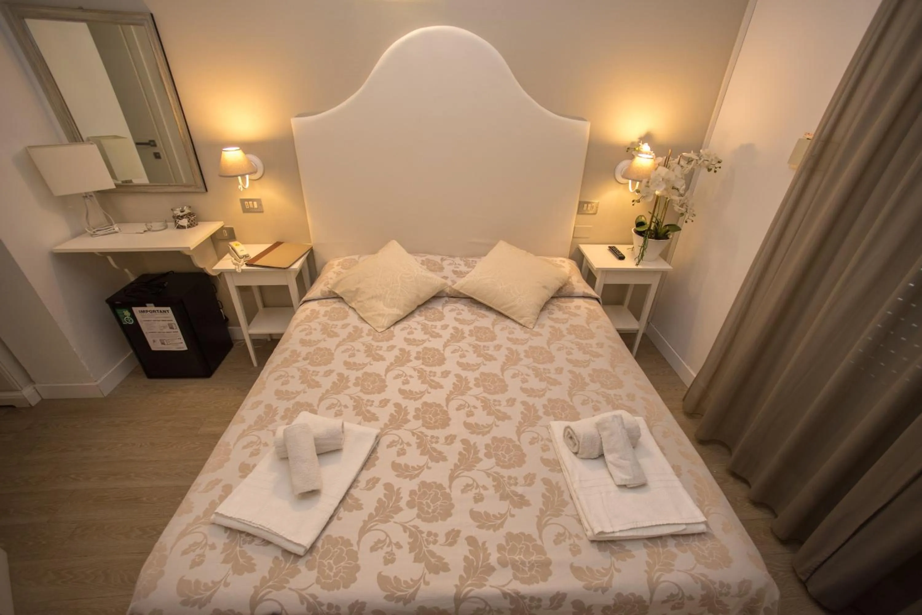 Bedroom in Hotel Ermeti B&B Brunch