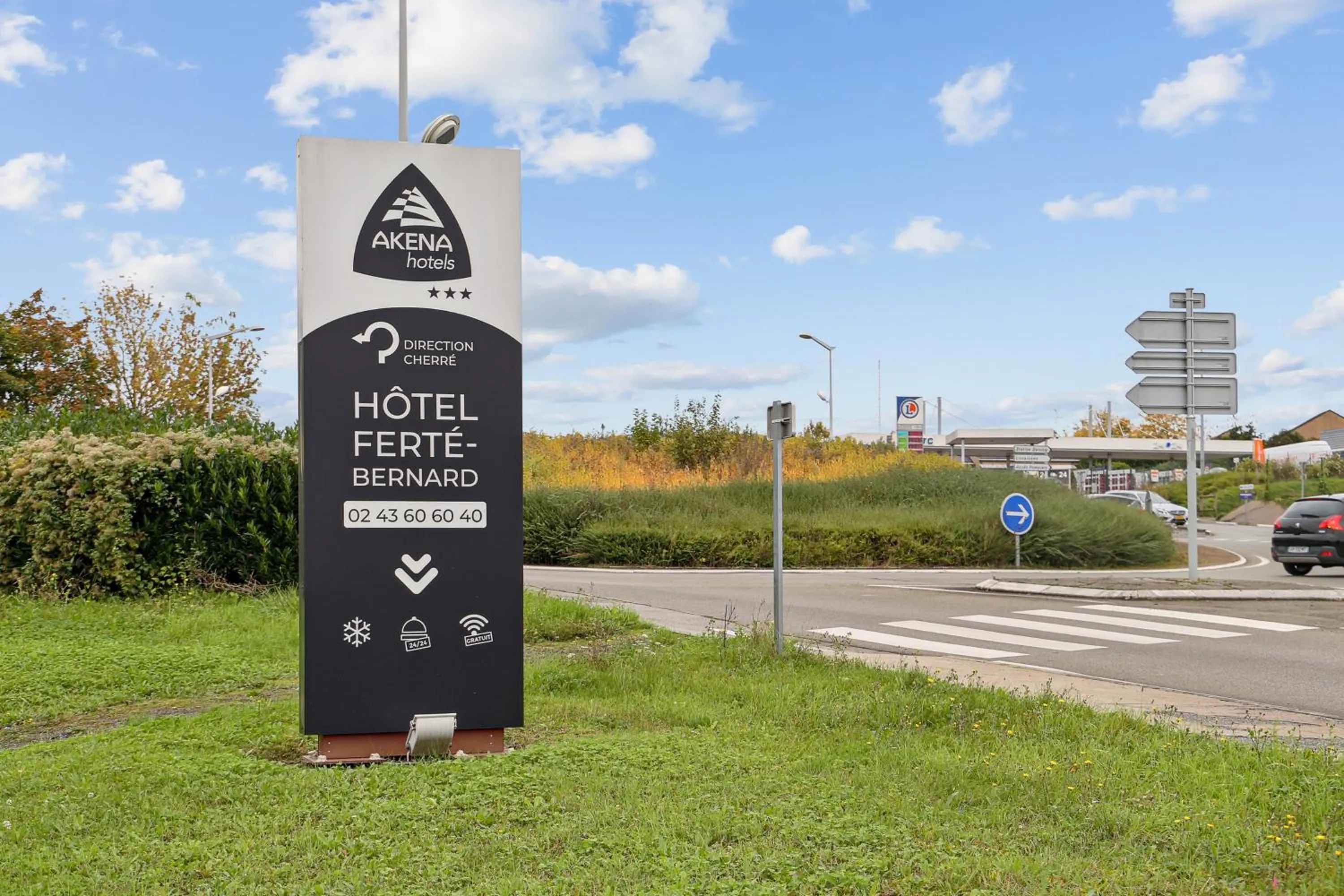 Logo/Certificate/Sign in Hôtel AKENA La Ferté Bernard