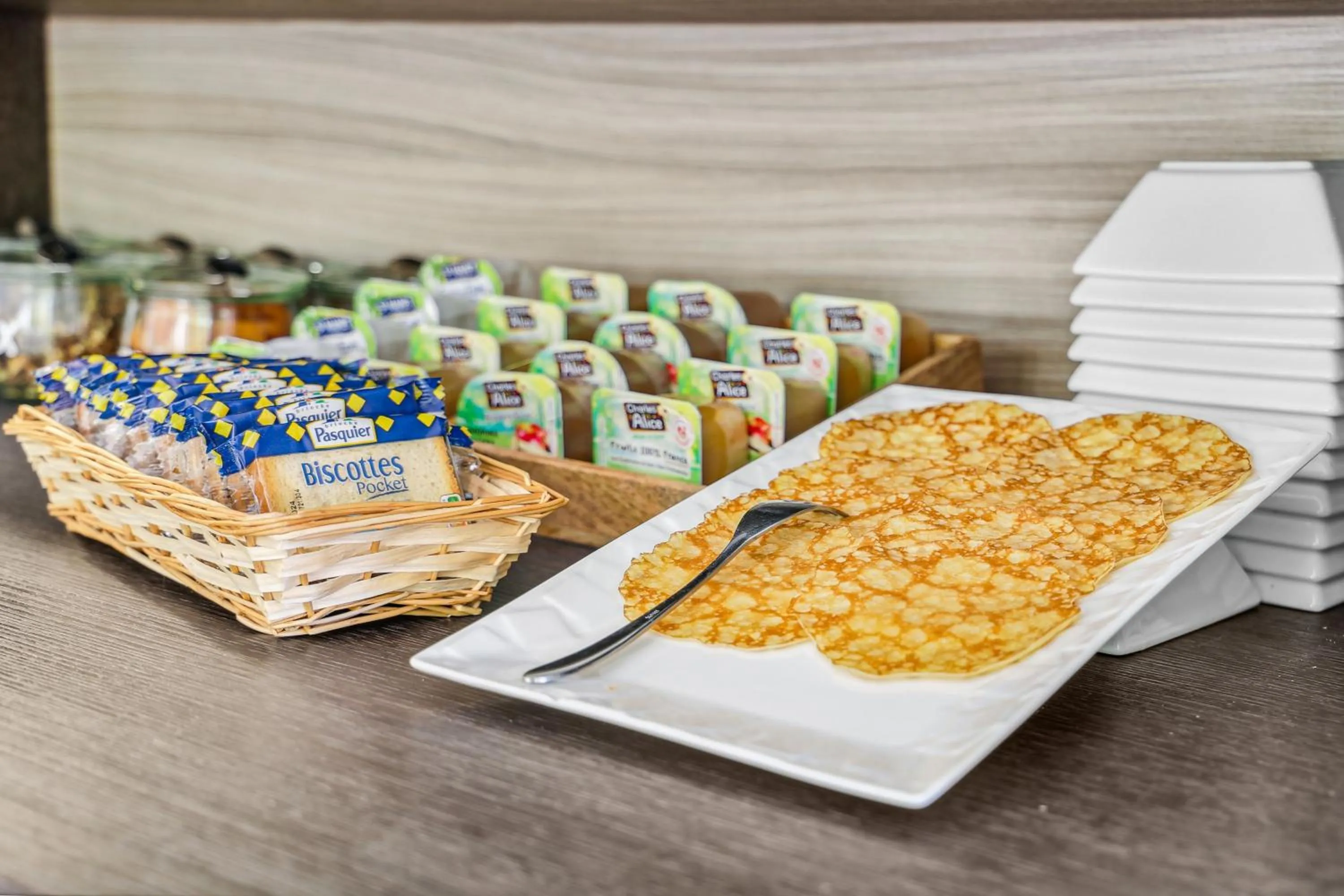 Food and drinks in Hôtel AKENA La Ferté Bernard