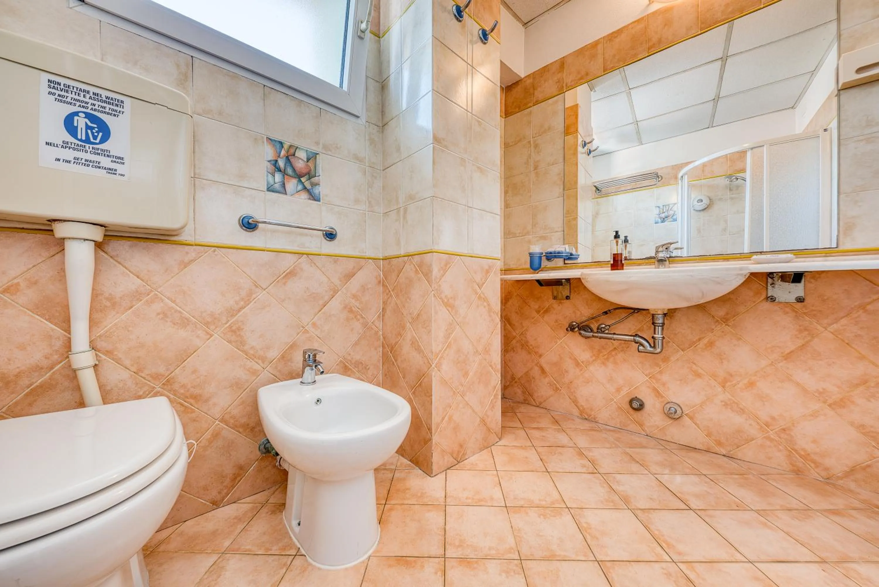 Shower in Hotel Residence Charles