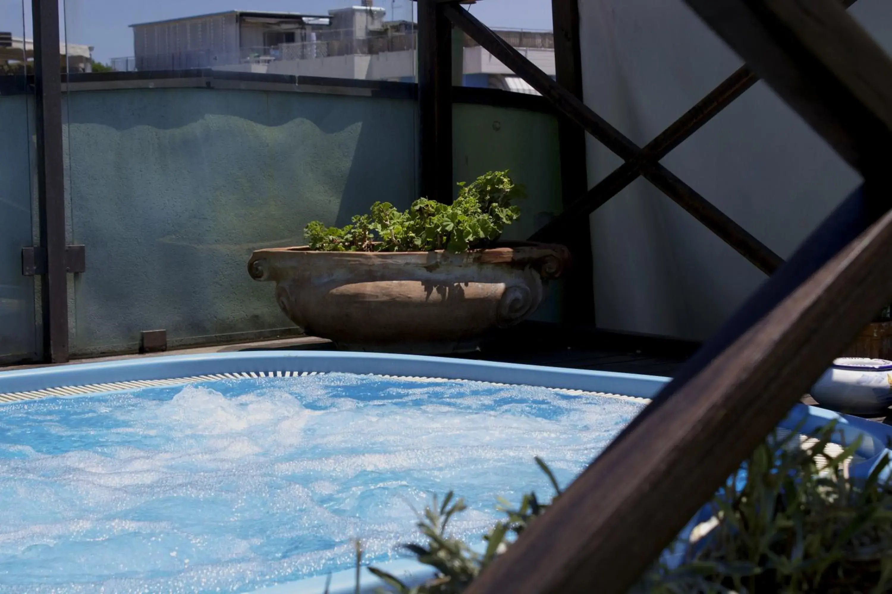 Garden, Swimming Pool in Hotel Residence Charles