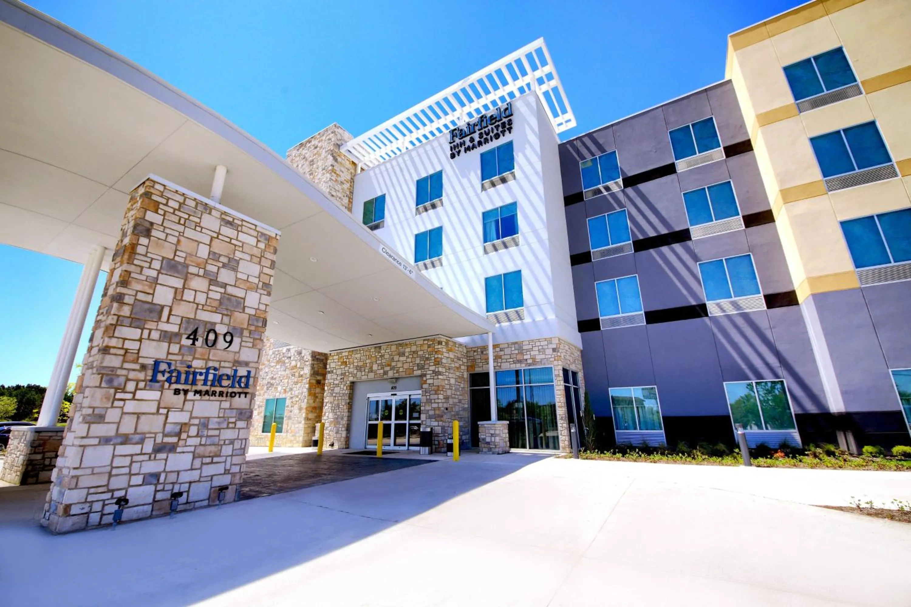 Property building in Fairfield Inn & Suites by Marriott Dallas Cedar Hill