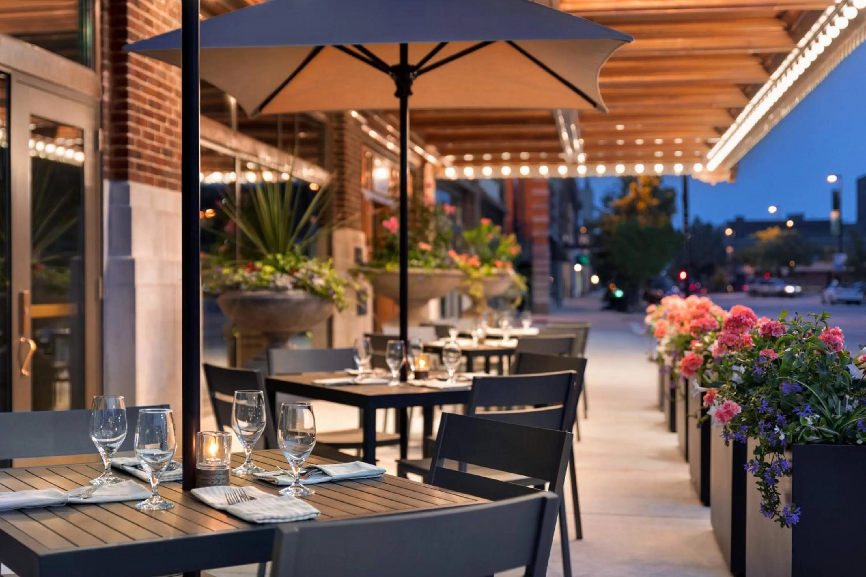 Restaurant/places to eat in Hotel Northland, Autograph Collection