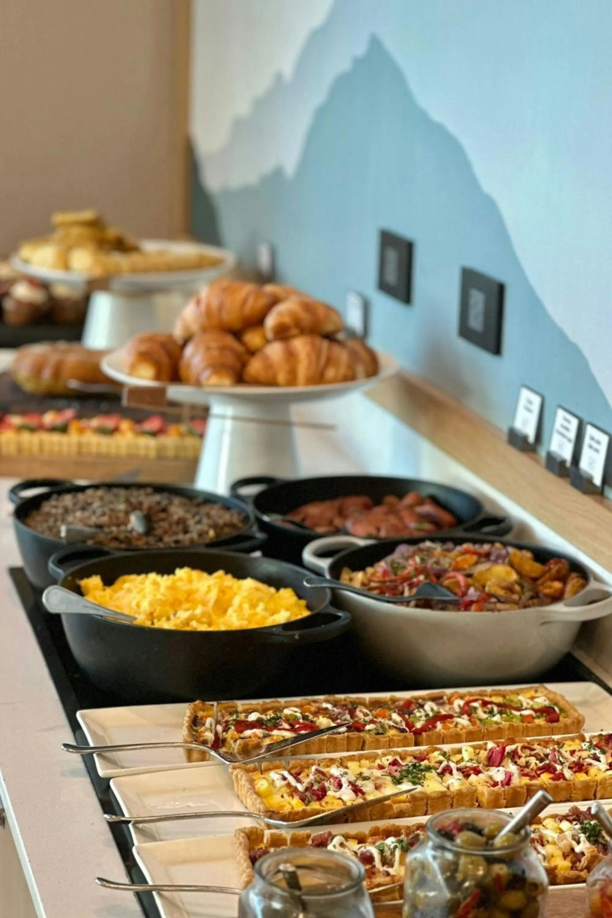 Restaurant/places to eat in AC Hotel by Marriott San Jose Escazu