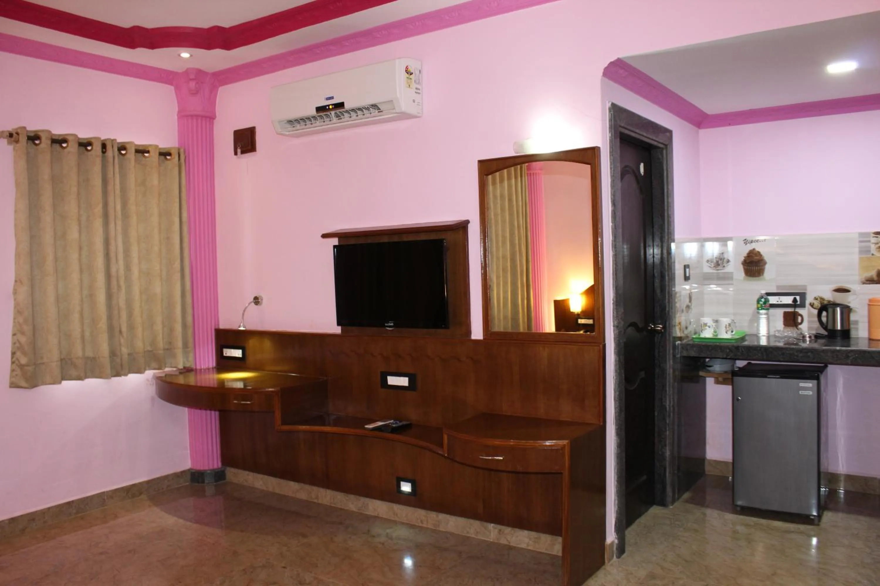 Communal lounge/ TV room in Sea View Resort