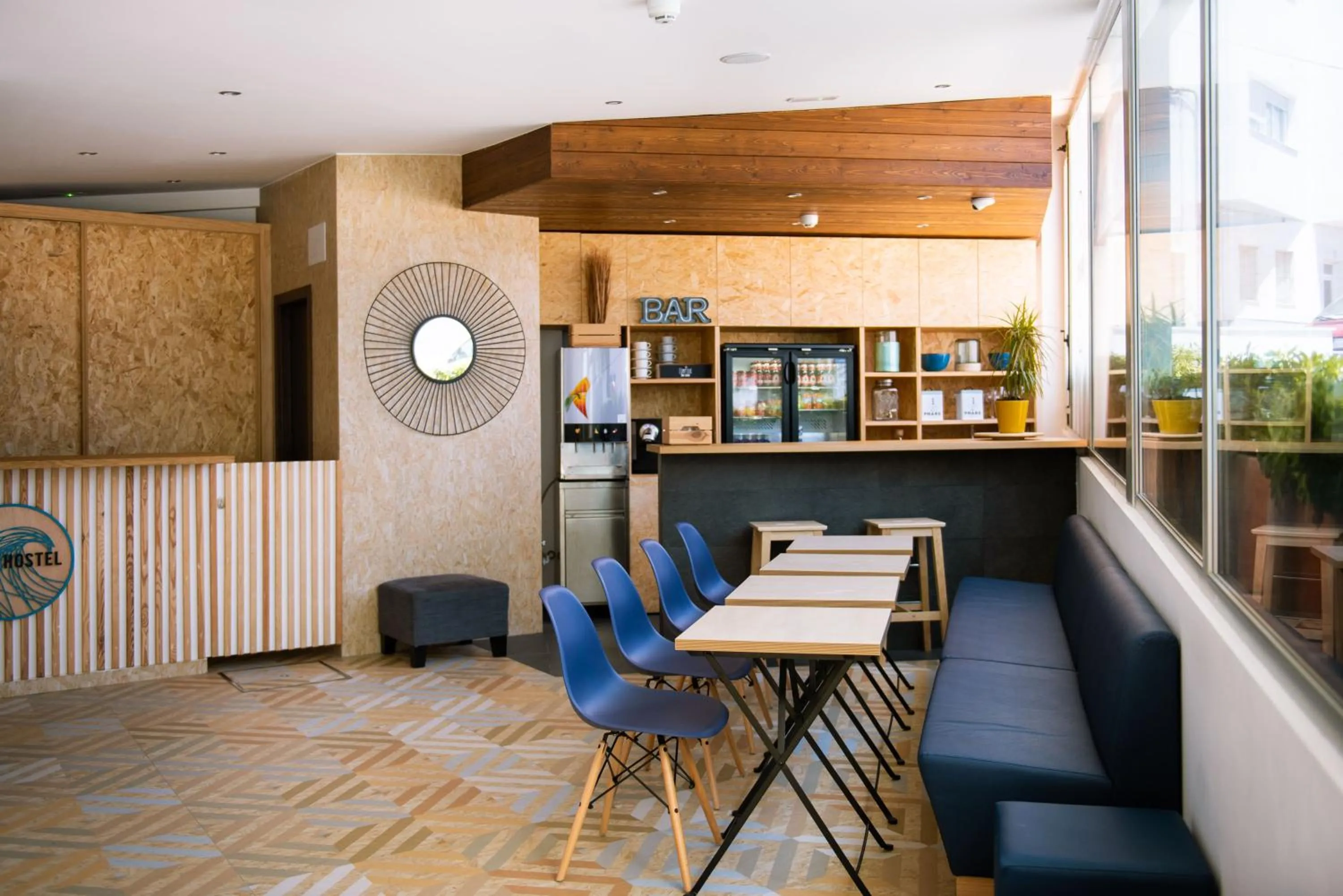 Lounge or bar in TAKE SURF Hostel Conil