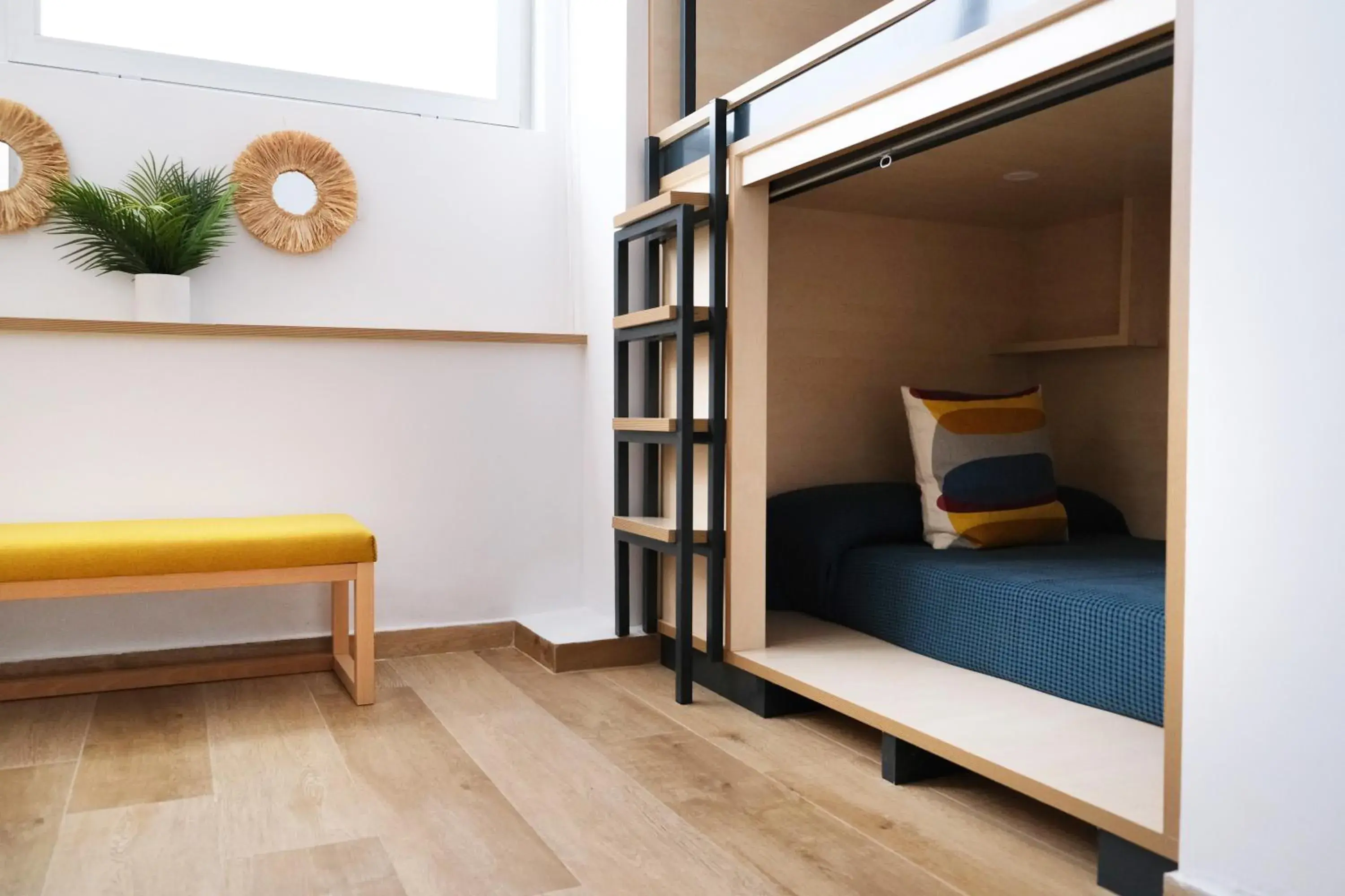 Bed in 4-Bed Mixed Dormitory Room in TAKE SURF Hostel Conil Bed in 4-Bed Mixed Dormitory Room in TAKE SURF Hostel Conil