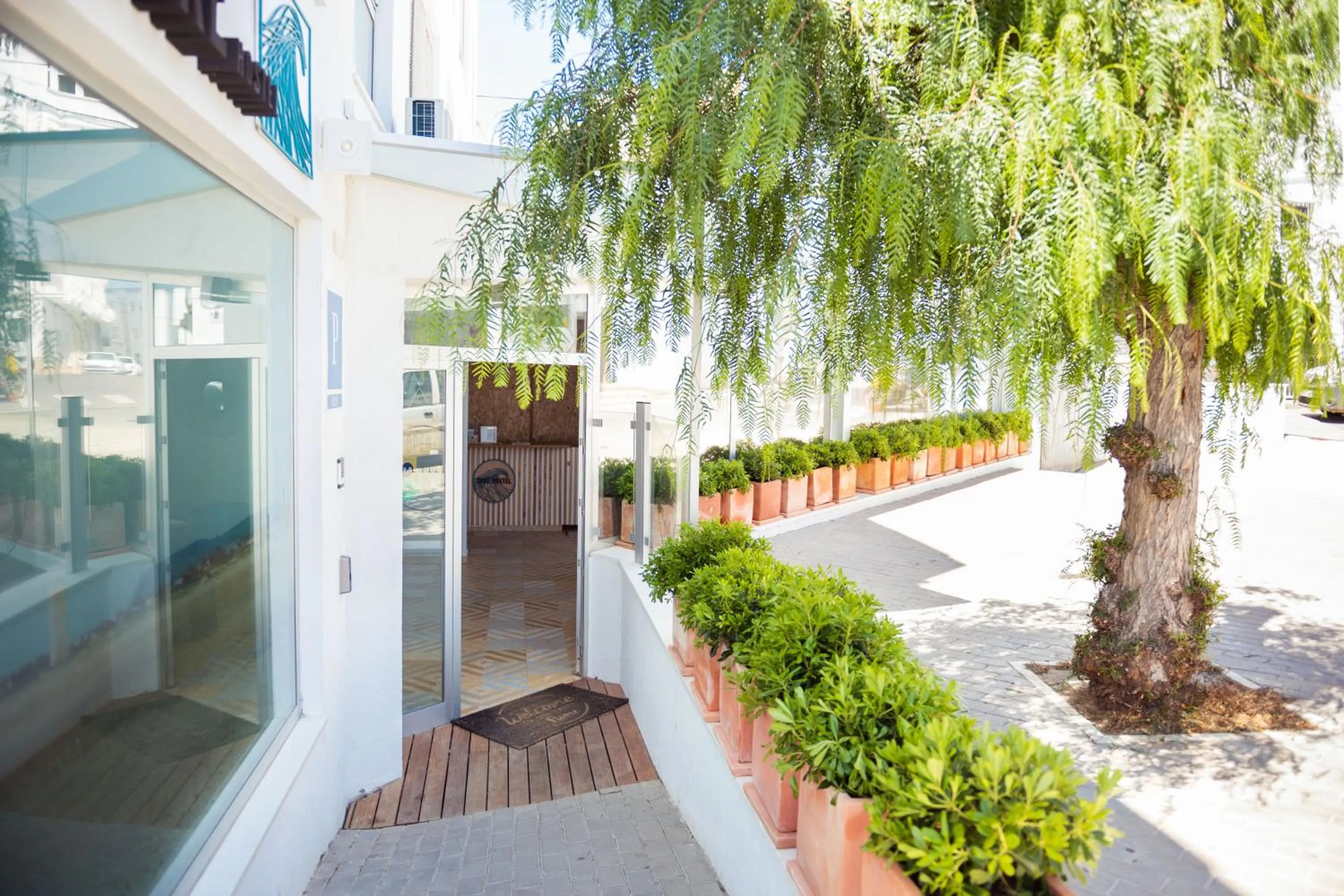 Property building in TAKE SURF Hostel Conil