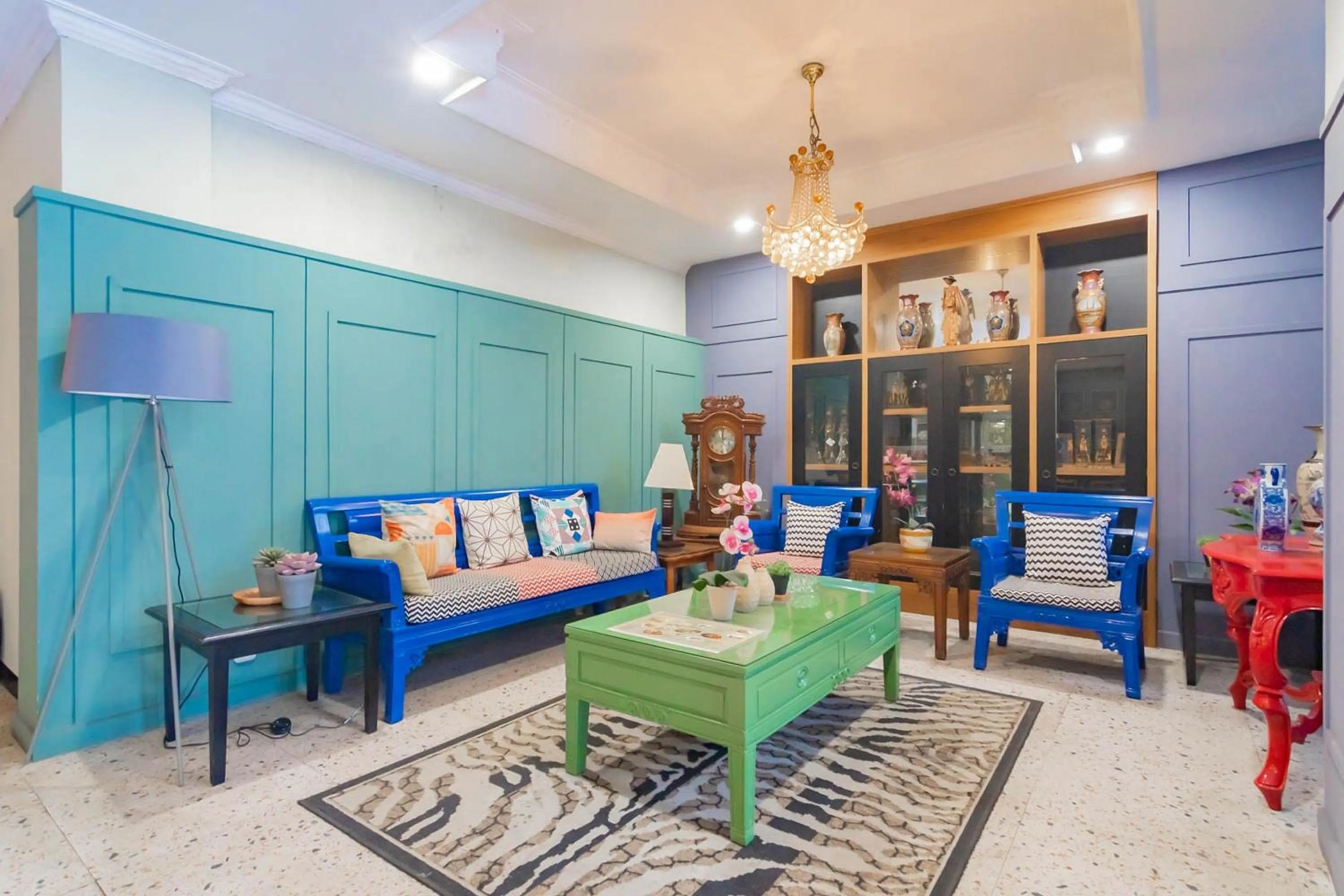 Living room in Cihampelas Hotel 2 Mitra RedDoorz