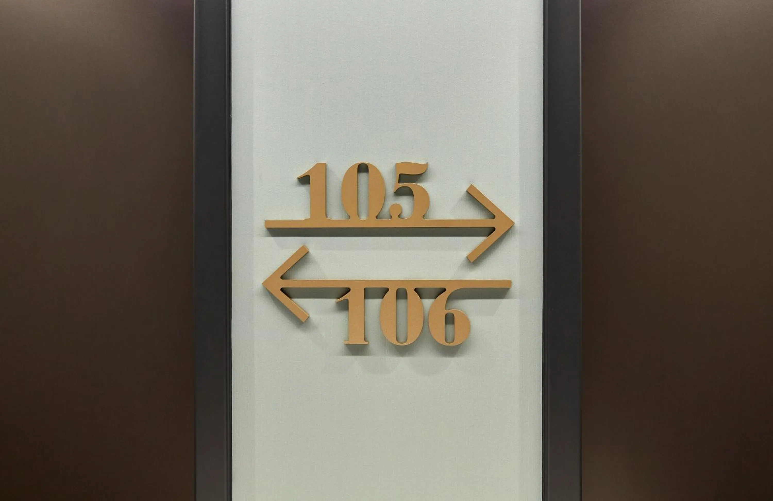 Property logo or sign in Hotel Indigo Berlin - East Side Gallery