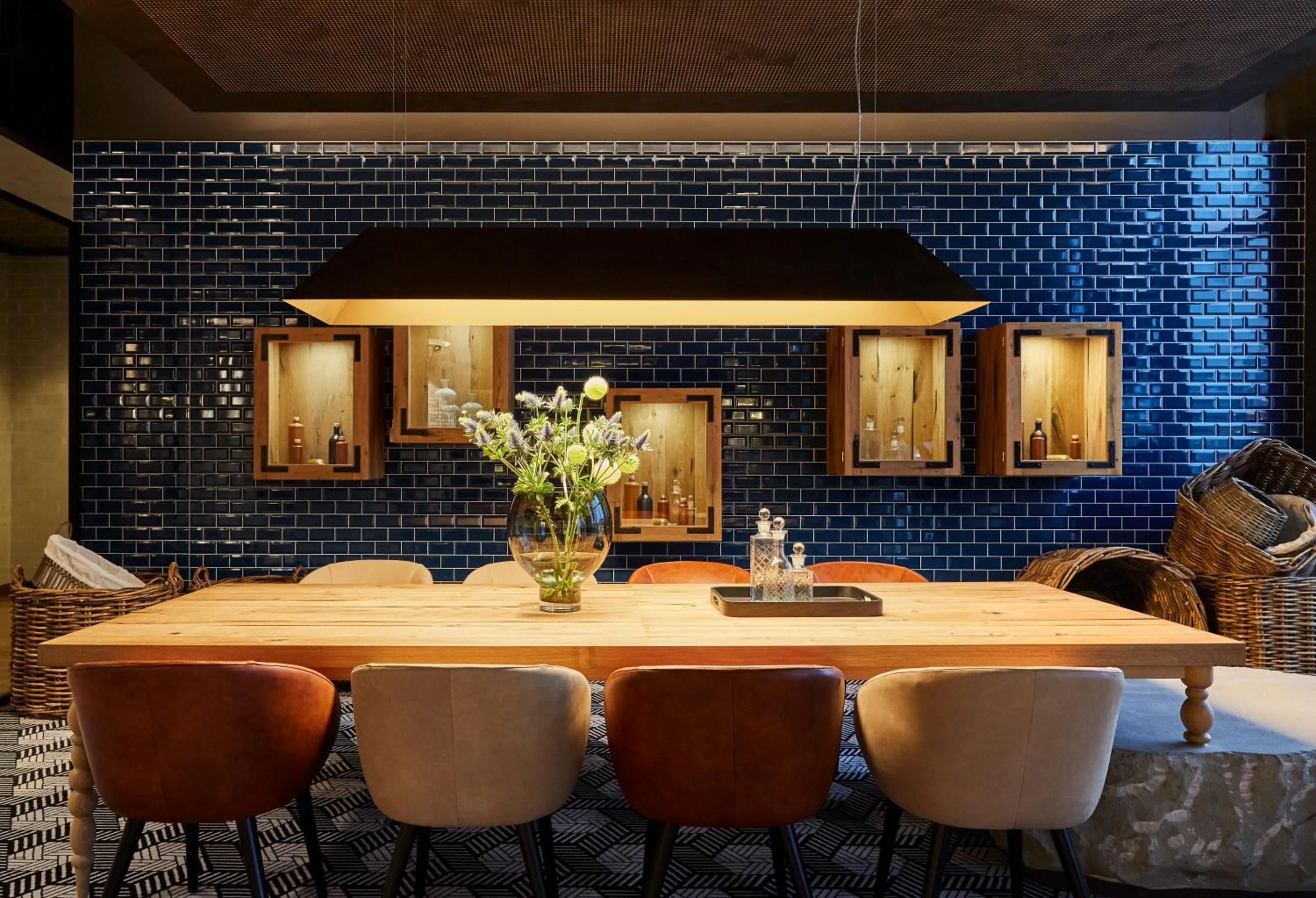 Living room in Hotel Indigo Berlin - East Side Gallery