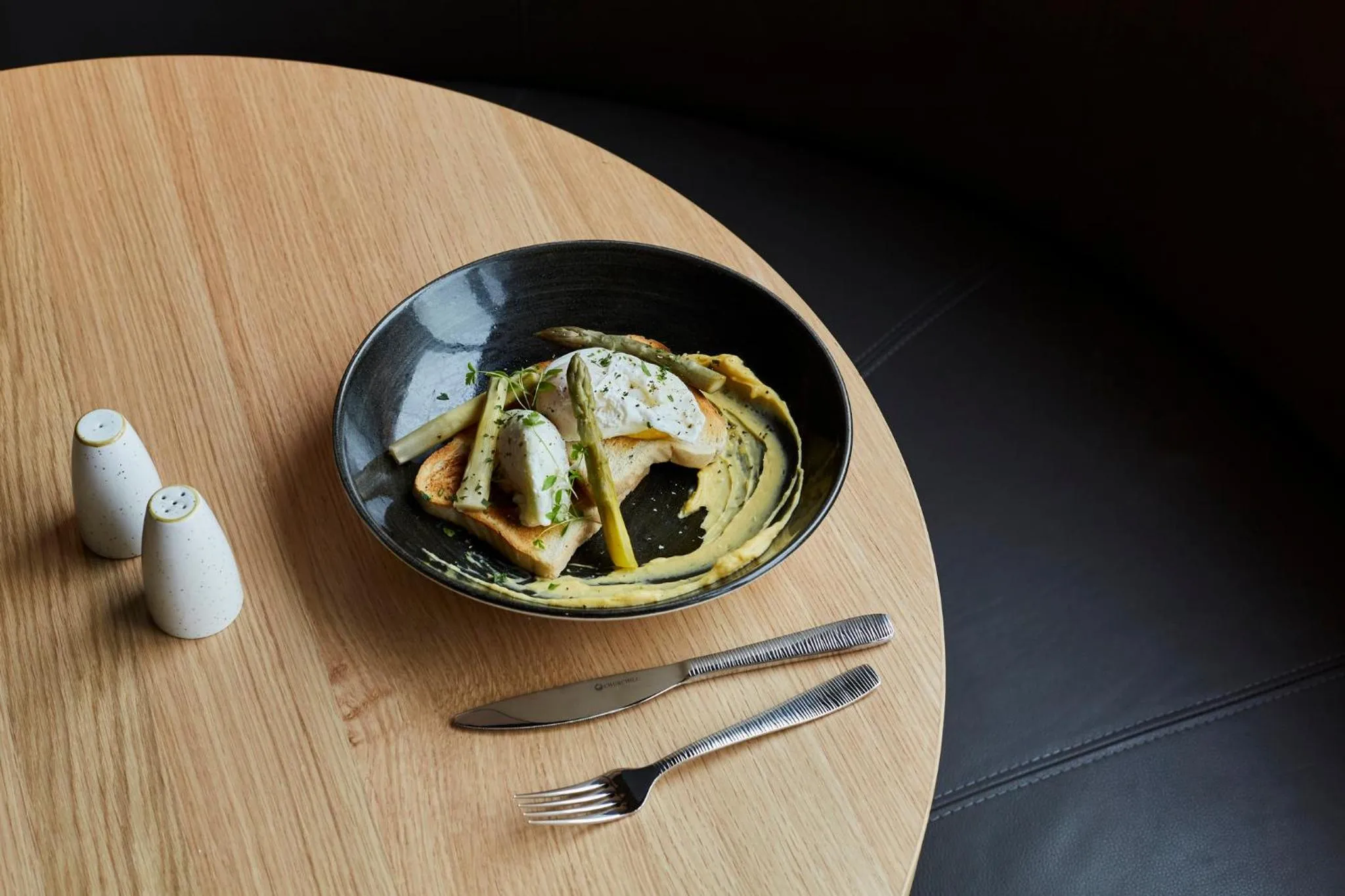 Restaurant/places to eat in Hotel Indigo Berlin - East Side Gallery