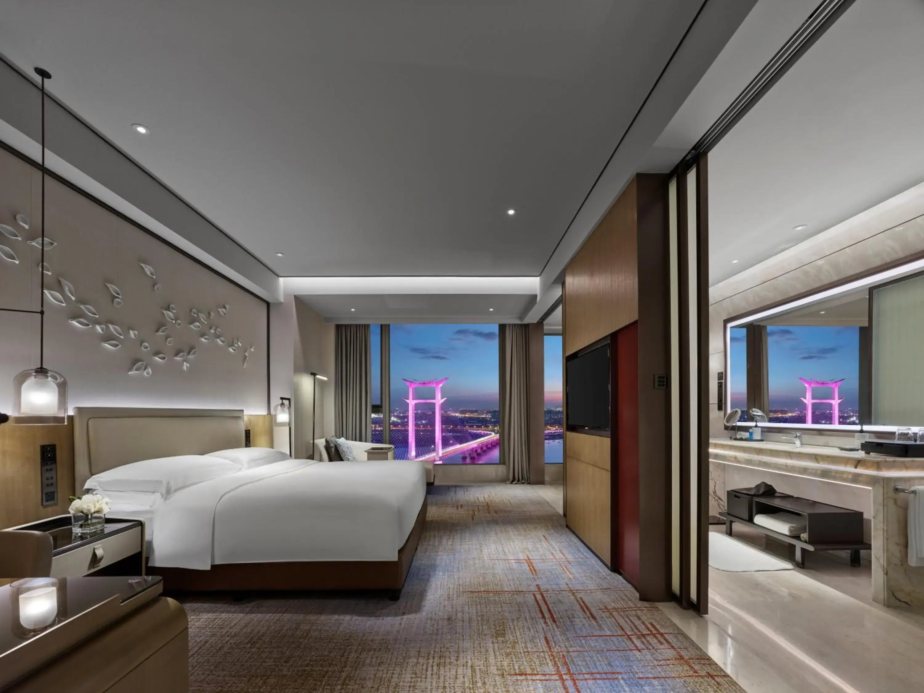 1 King Premium Jinjiang Bridge River View in InterContinental Quanzhou by IHG 1 King Premium Jinjiang Bridge River View in InterContinental Quanzhou by IHG
