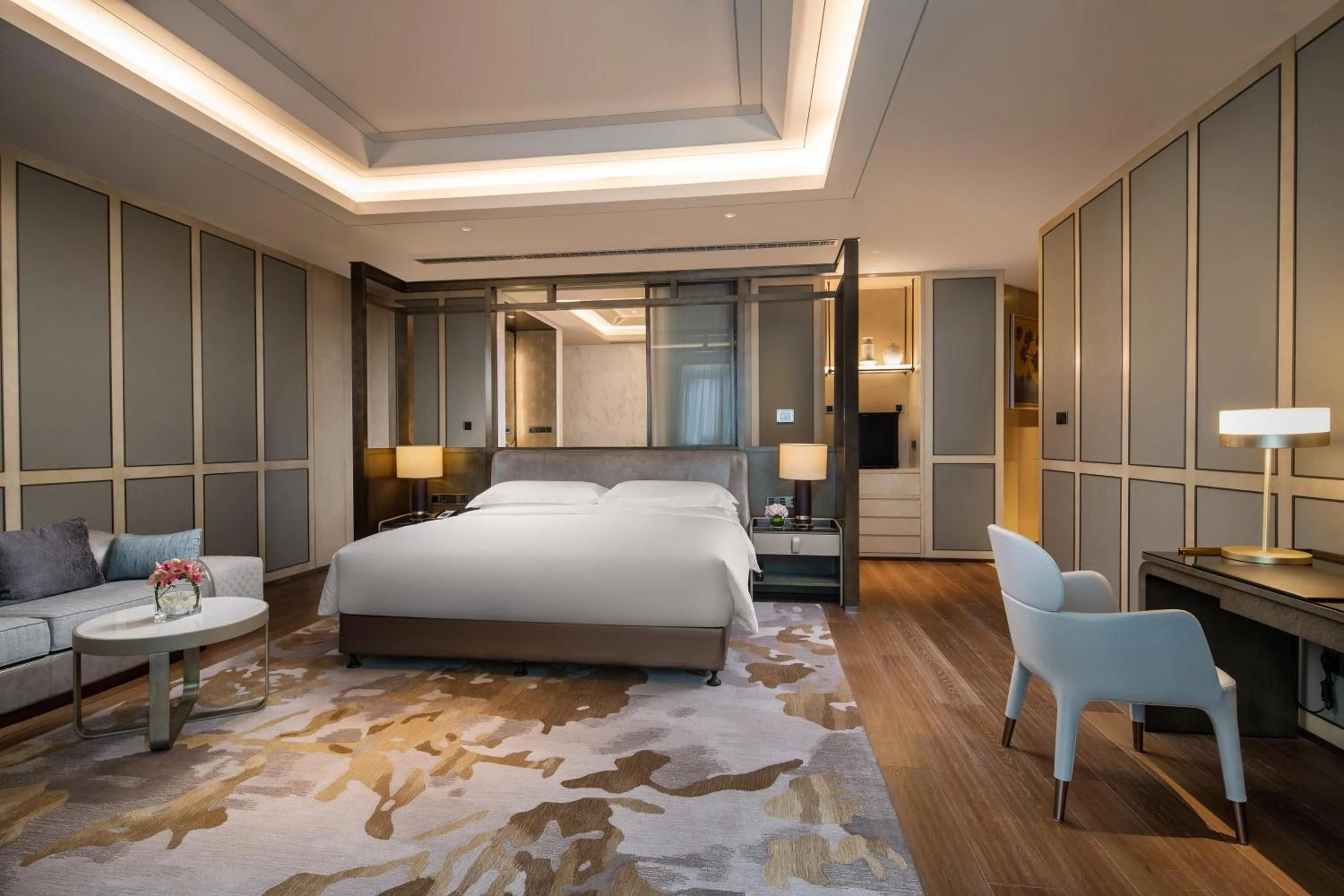 Photo of the whole room, Bed in InterContinental Quanzhou by IHG