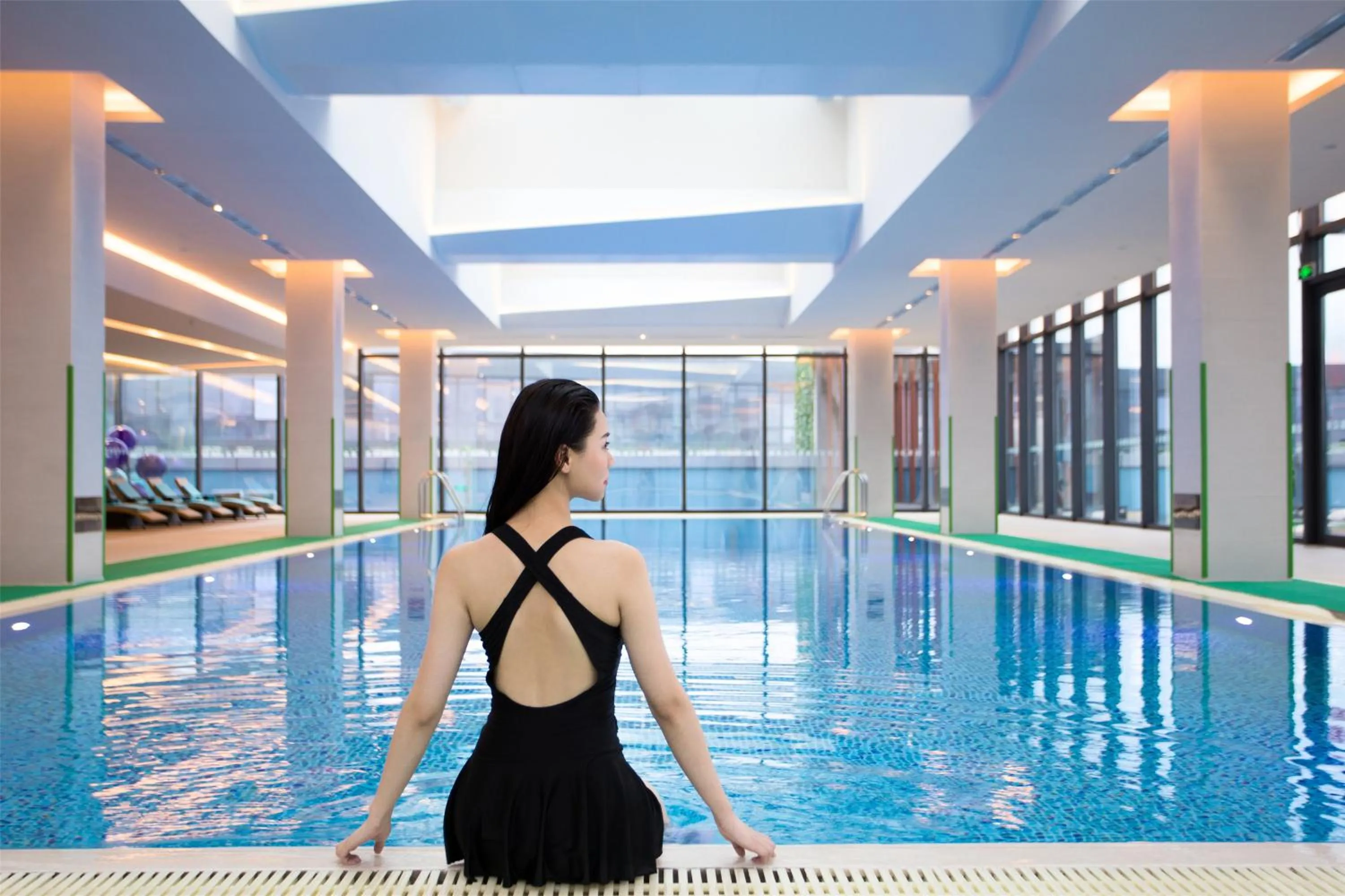 Swimming pool in Holiday Inn Wuxi Taihu New City by IHG