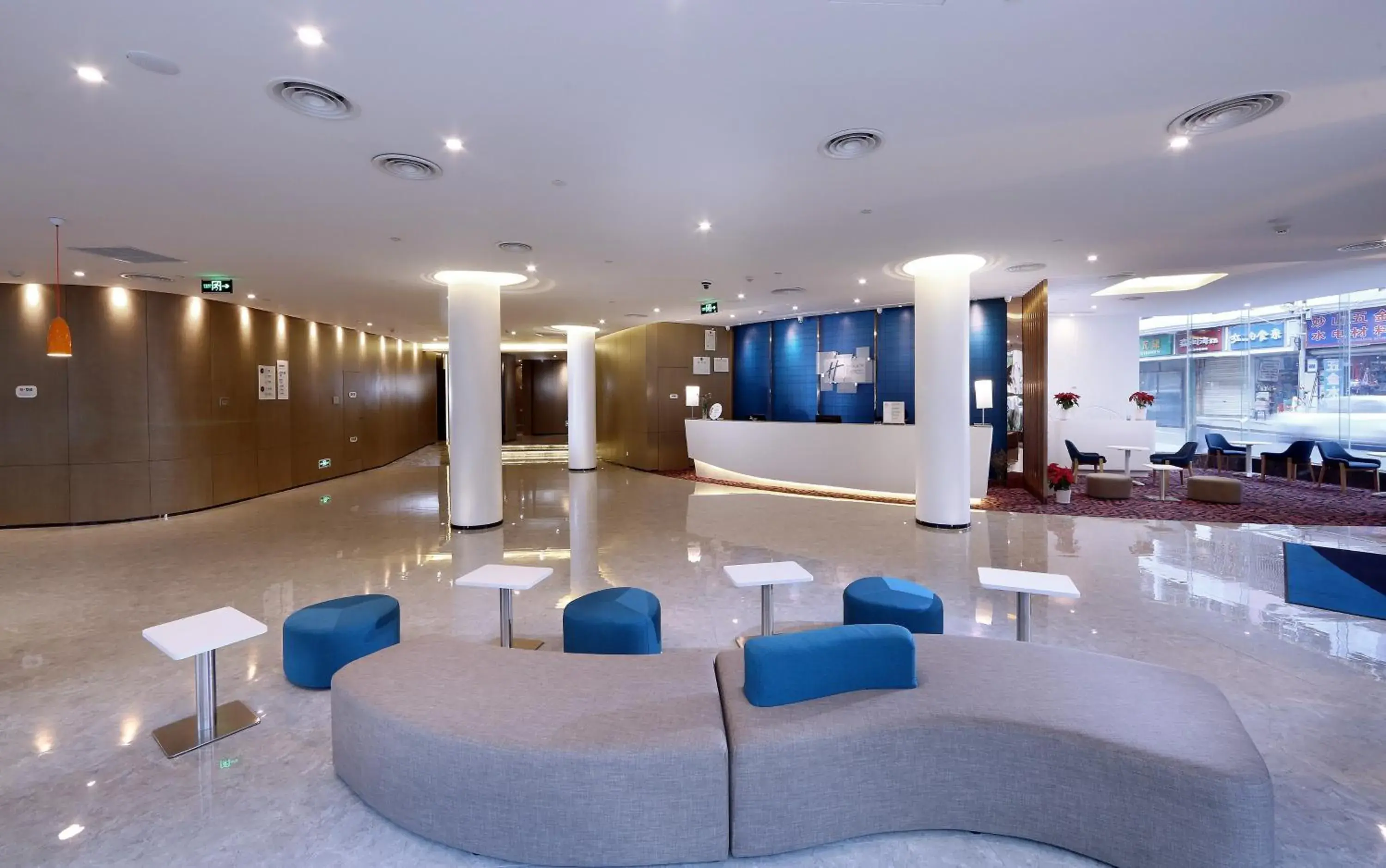 Property building in Holiday Inn Express - Xiamen City Center by IHG Property building in Holiday Inn Express - Xiamen City Center by IHG