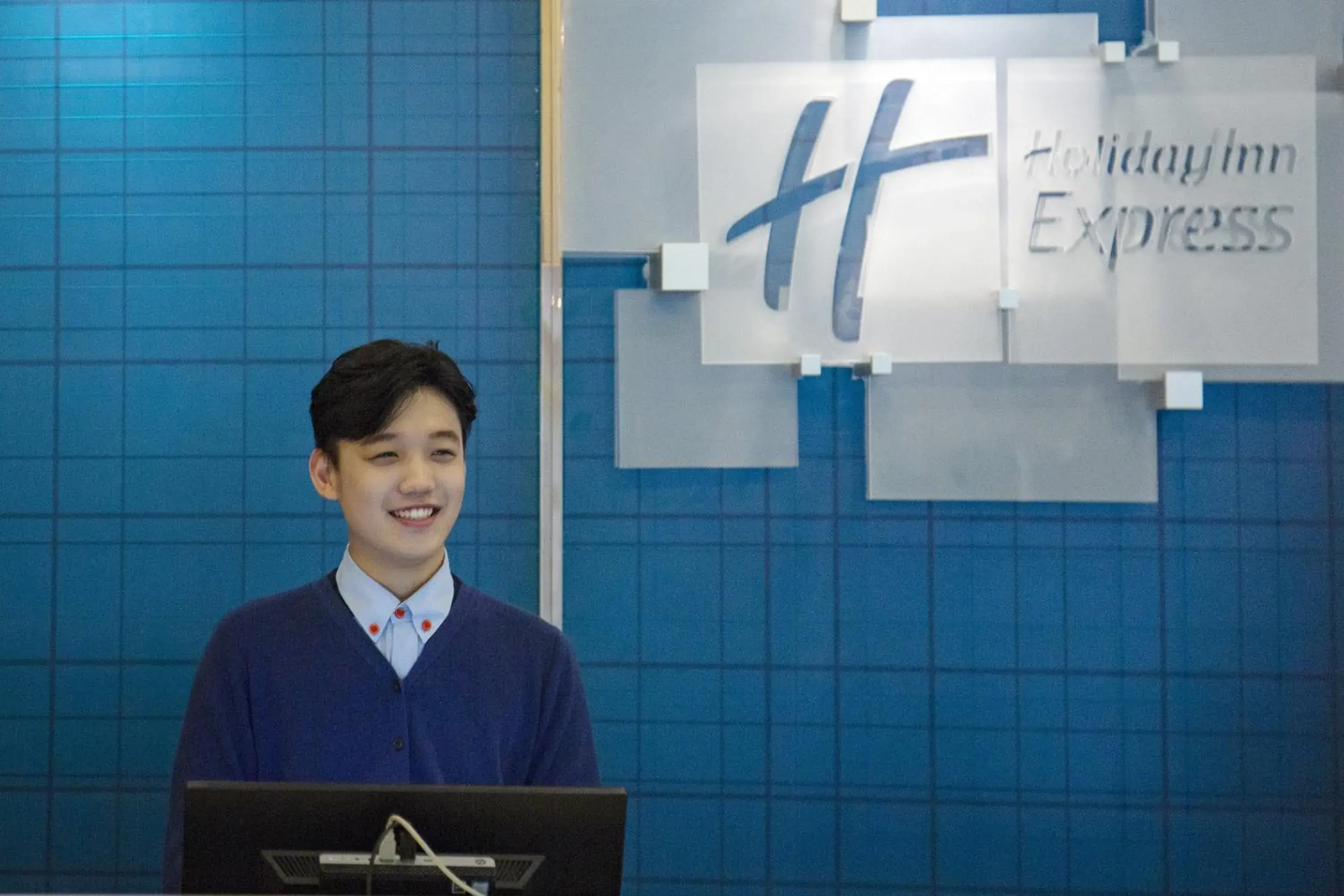 Property building in Holiday Inn Express - Xiamen City Center by IHG Property building in Holiday Inn Express - Xiamen City Center by IHG