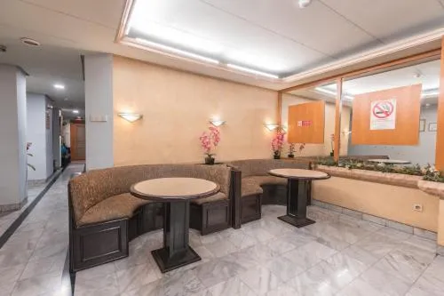OYO 671 Hotel Capitol