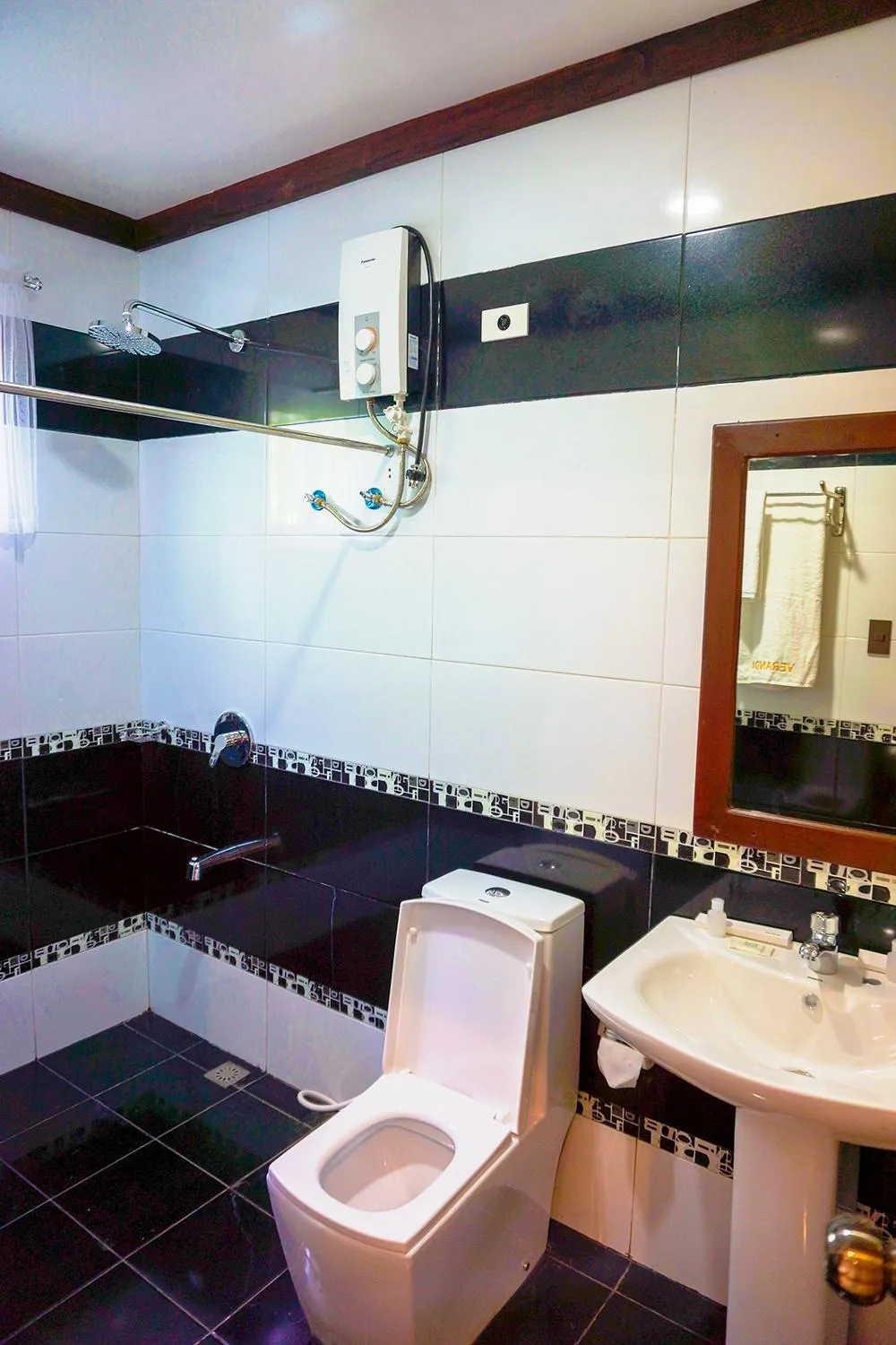 Toilet, Bathroom in Veranda Suites and Restaurant
