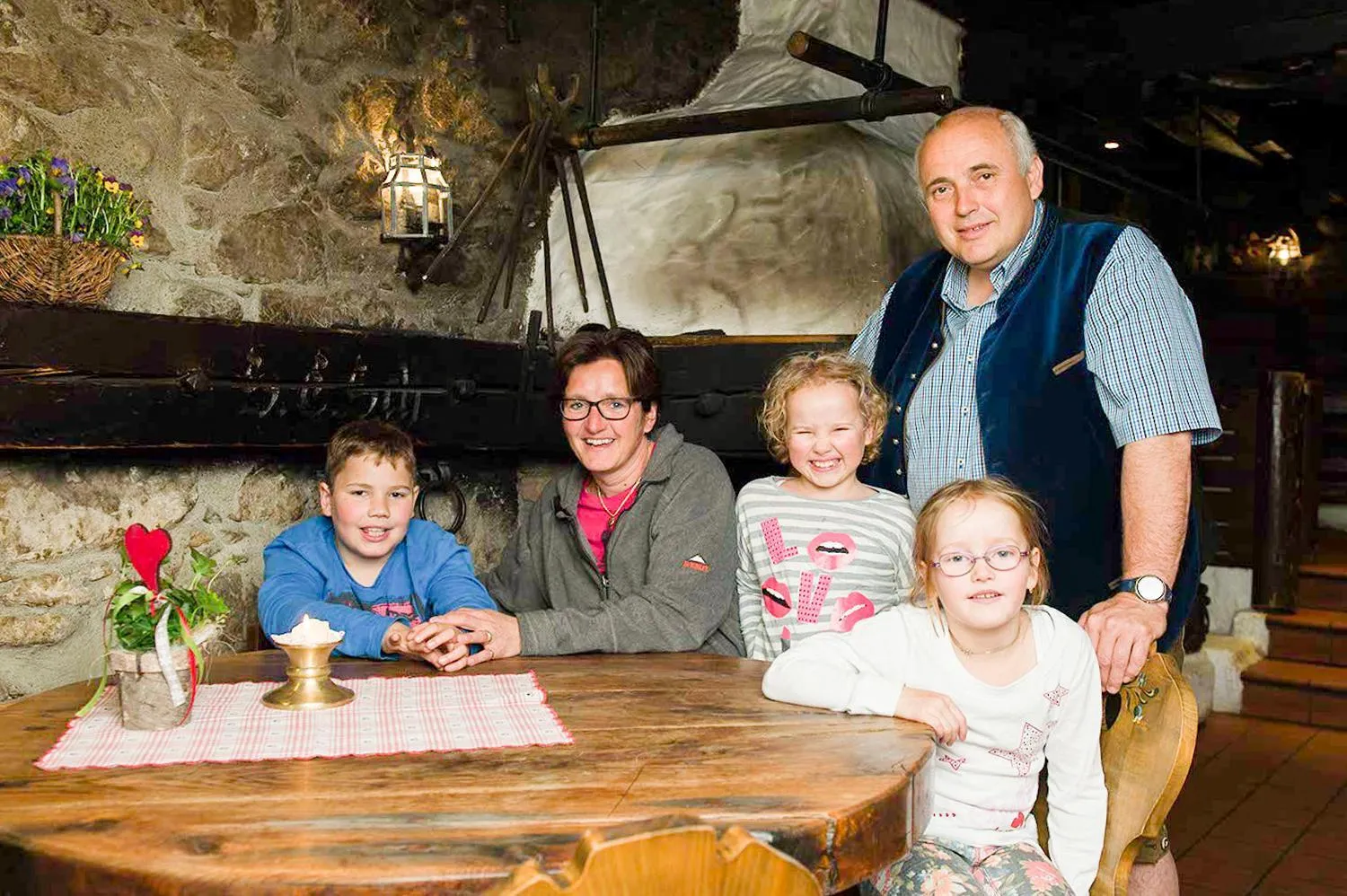 Family in Landhaus Gabriele