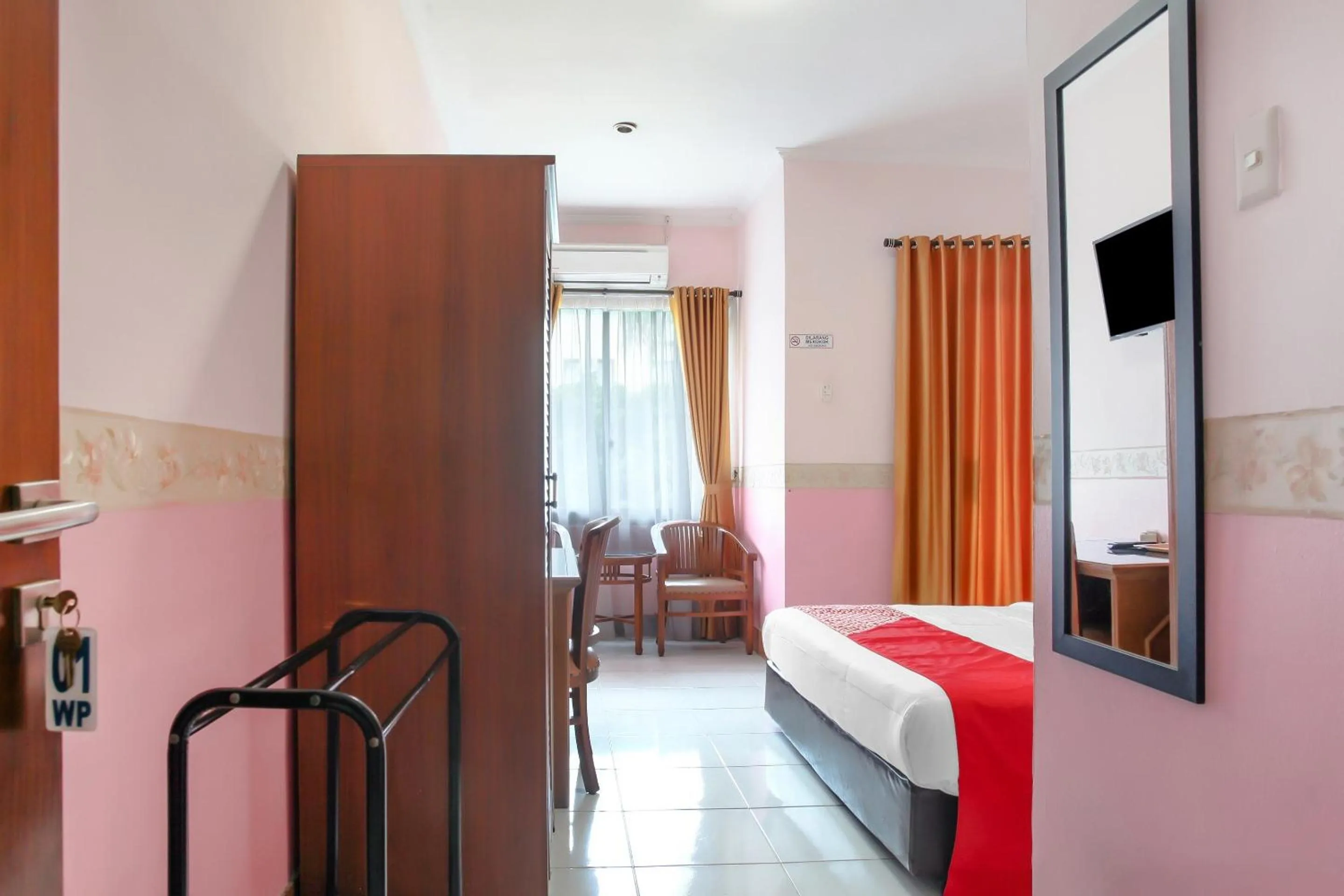 Bedroom in OYO Life 90091 Wisma Pakuan Syariah