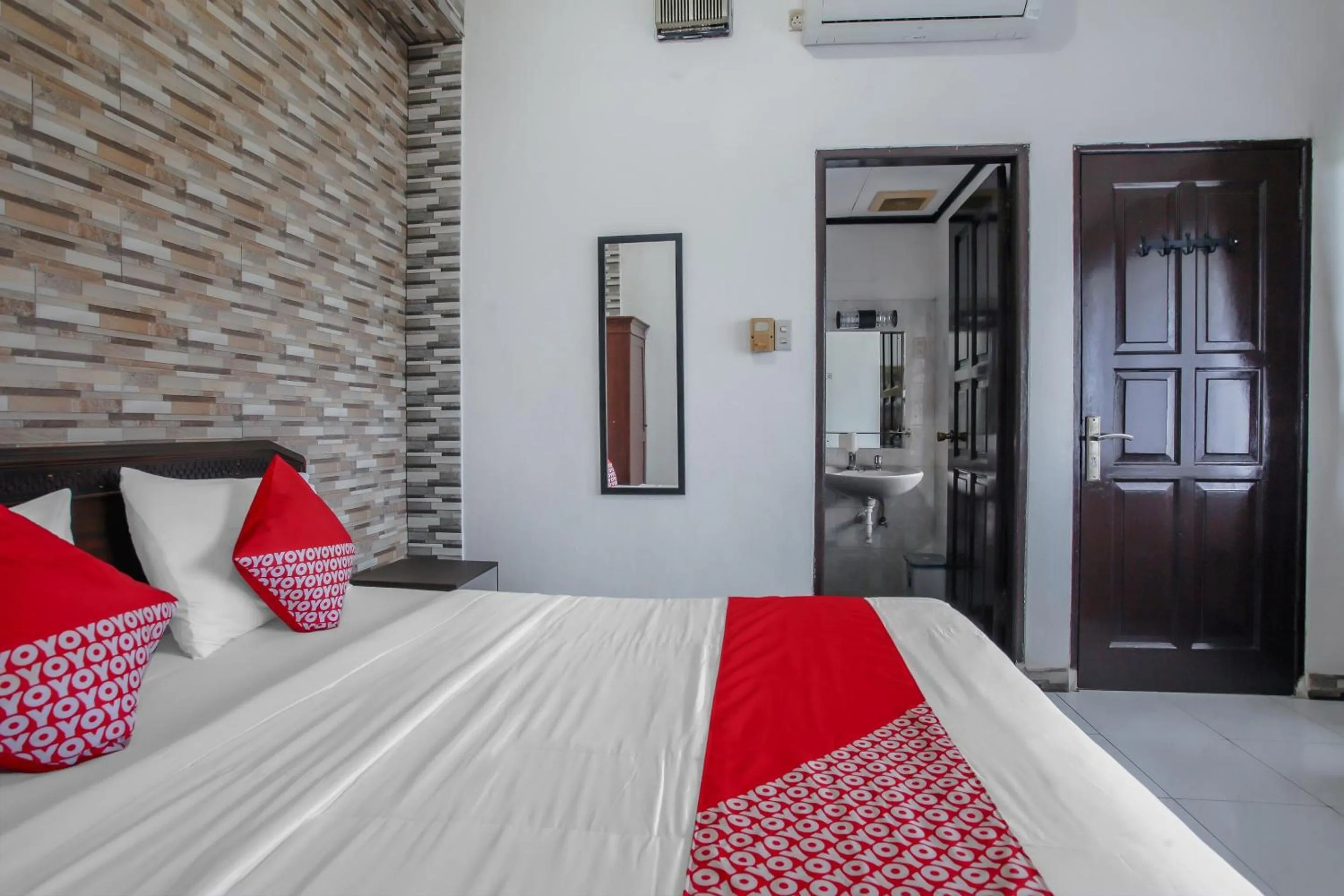 Bedroom in OYO Life 90091 Wisma Pakuan Syariah