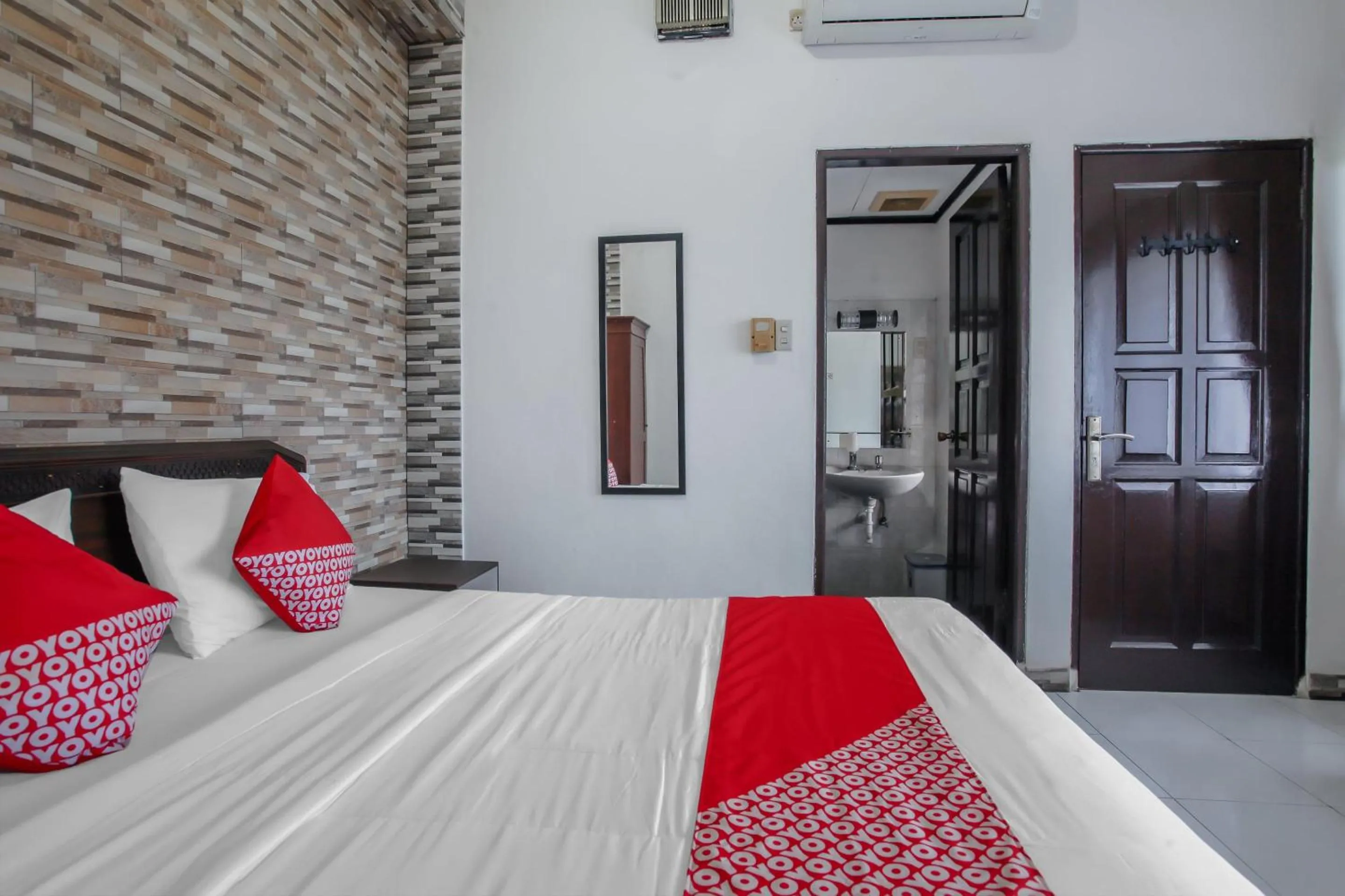 Bedroom in OYO Life 90091 Wisma Pakuan Syariah