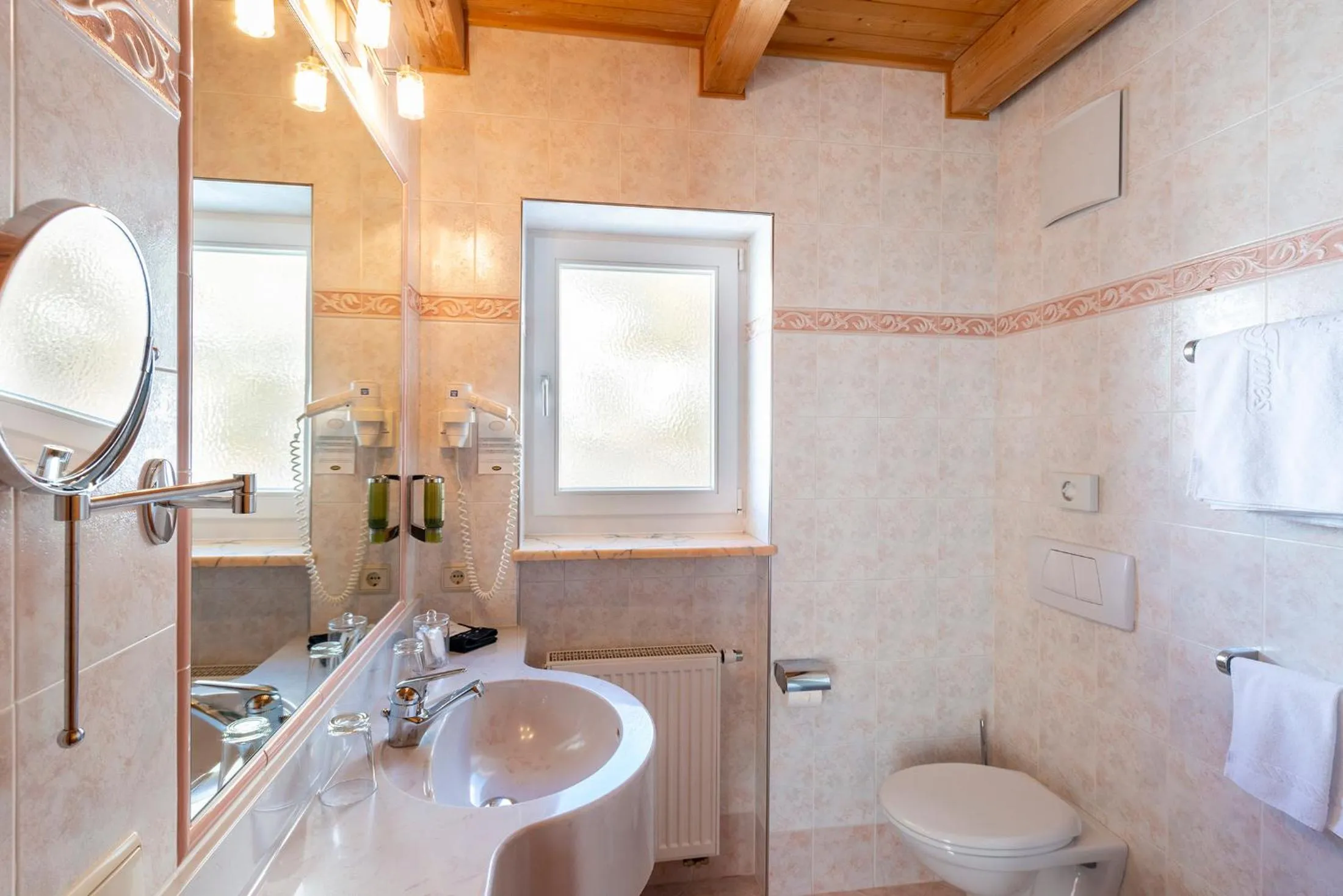 Bathroom in Hotel Gran Fanes