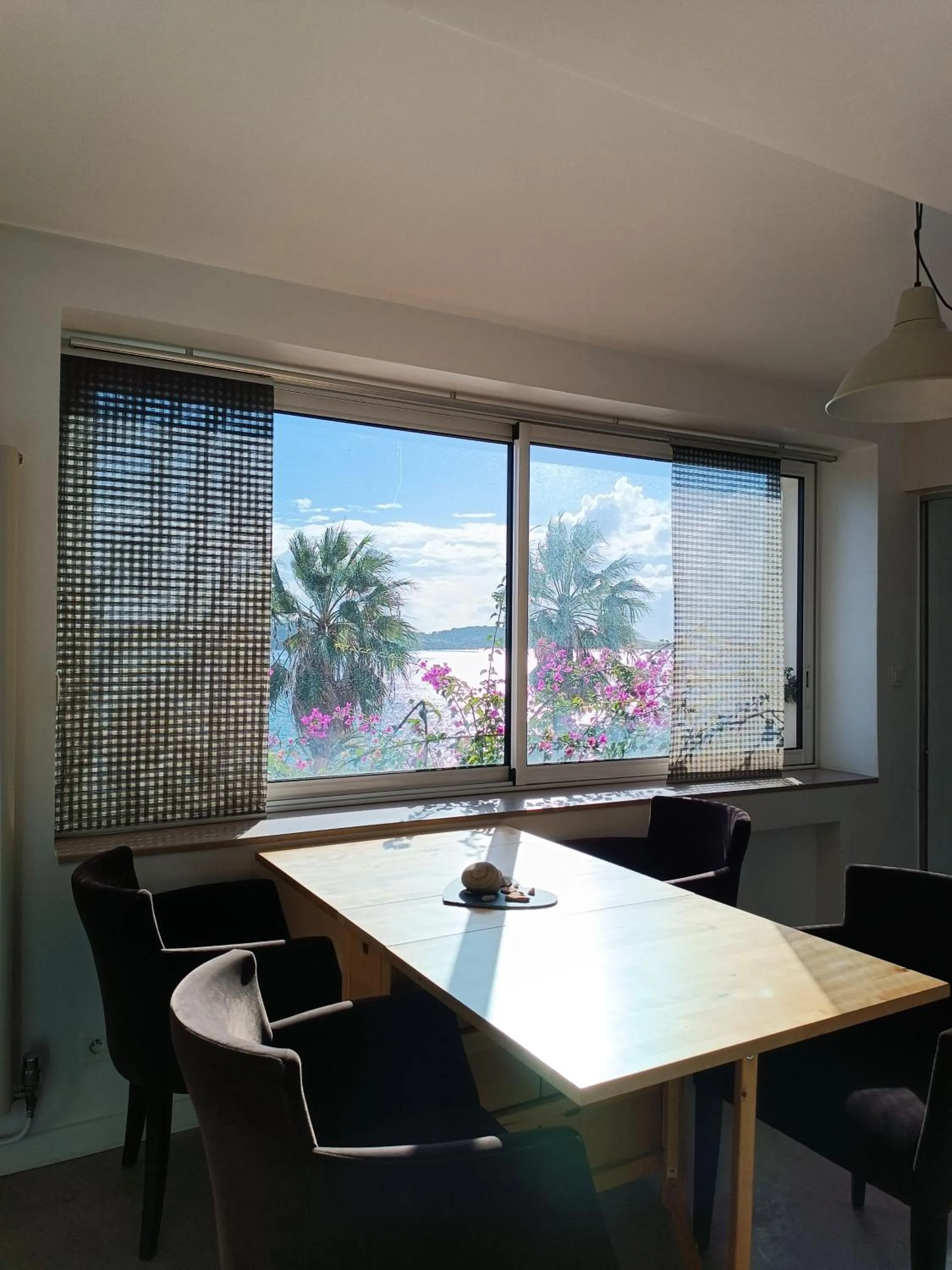 Dining area in Les Galets Hôtel et B&B